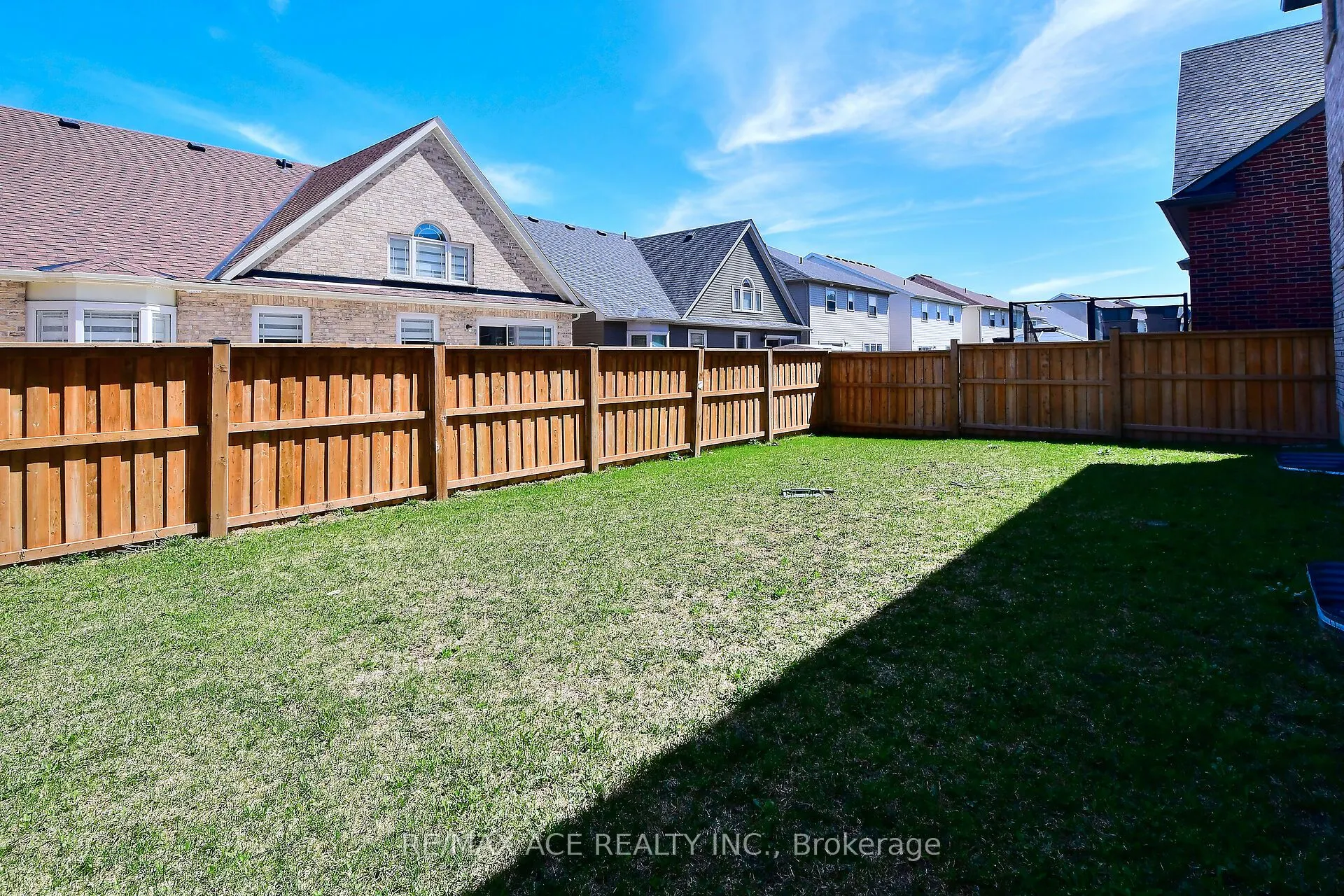 534 Macintosh Grove