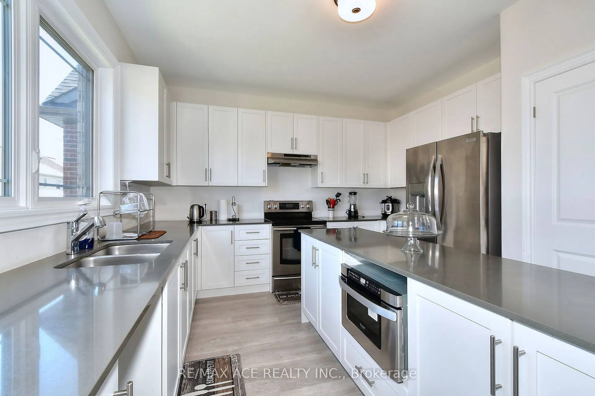 534 Macintosh Grove