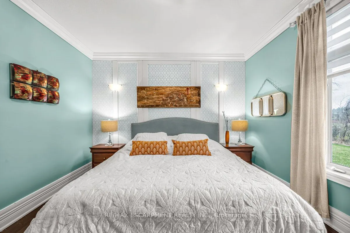 20 Chesswood Trail