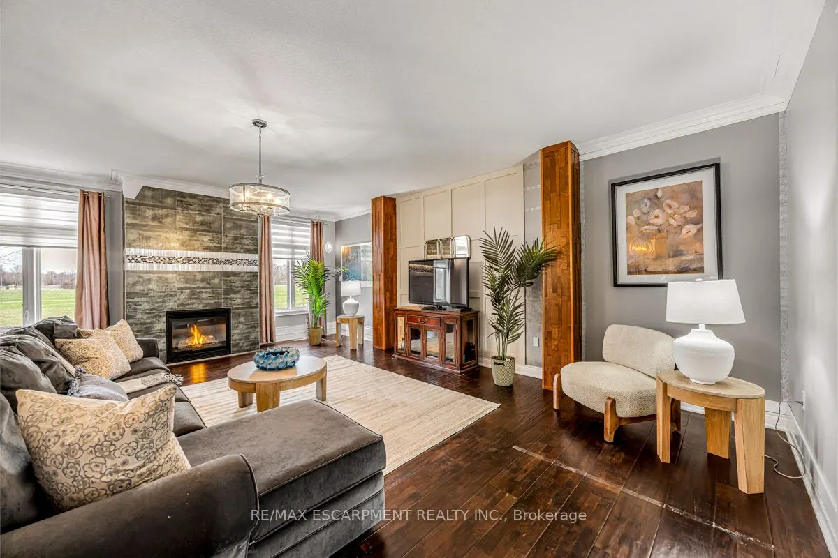 20 Chesswood Trail