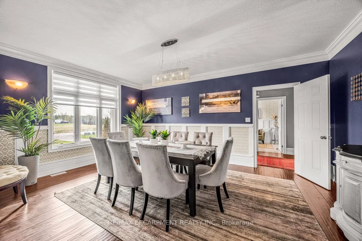 20 Chesswood Trail