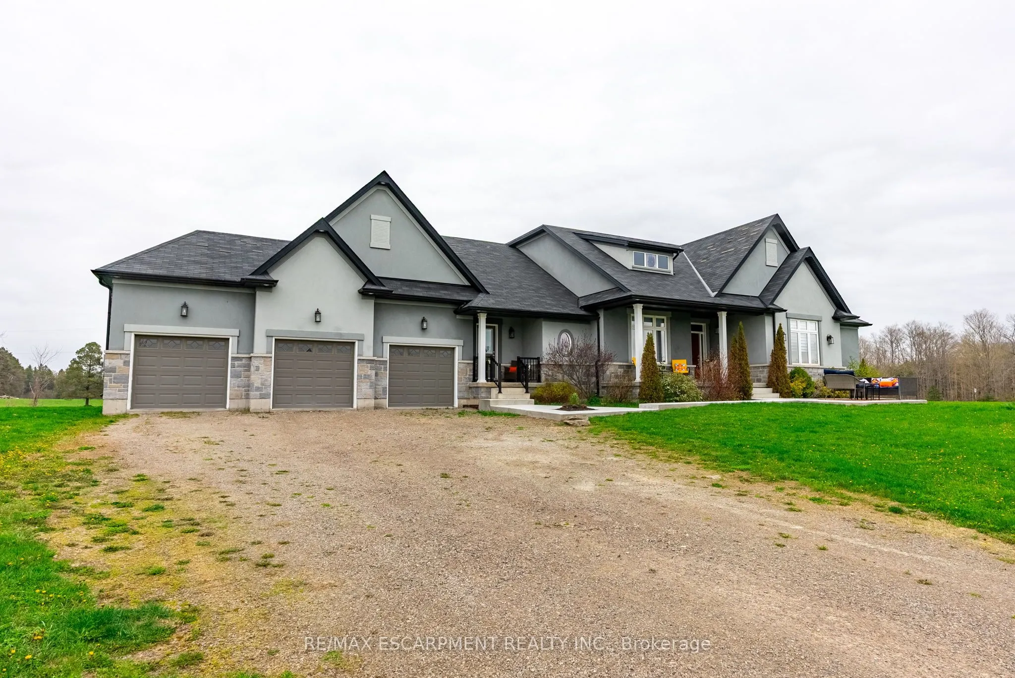 20 Chesswood Trail