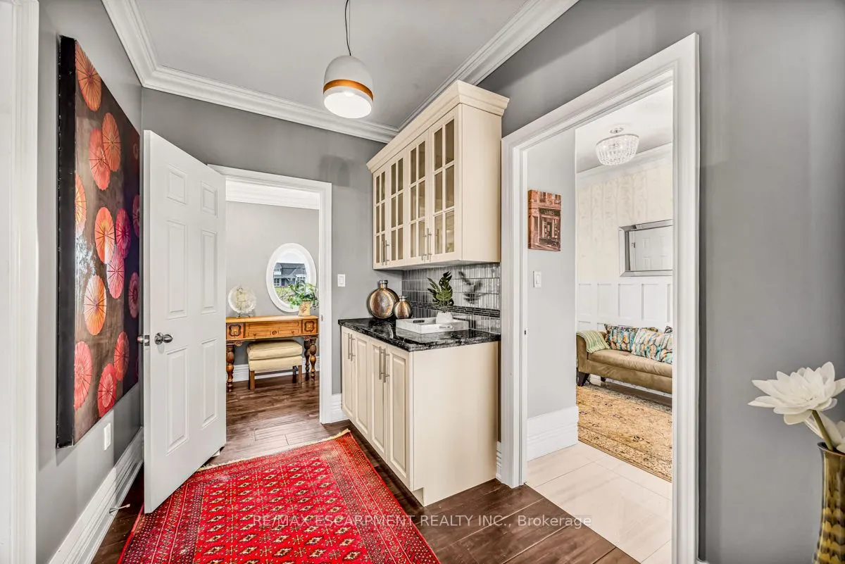20 Chesswood Trail