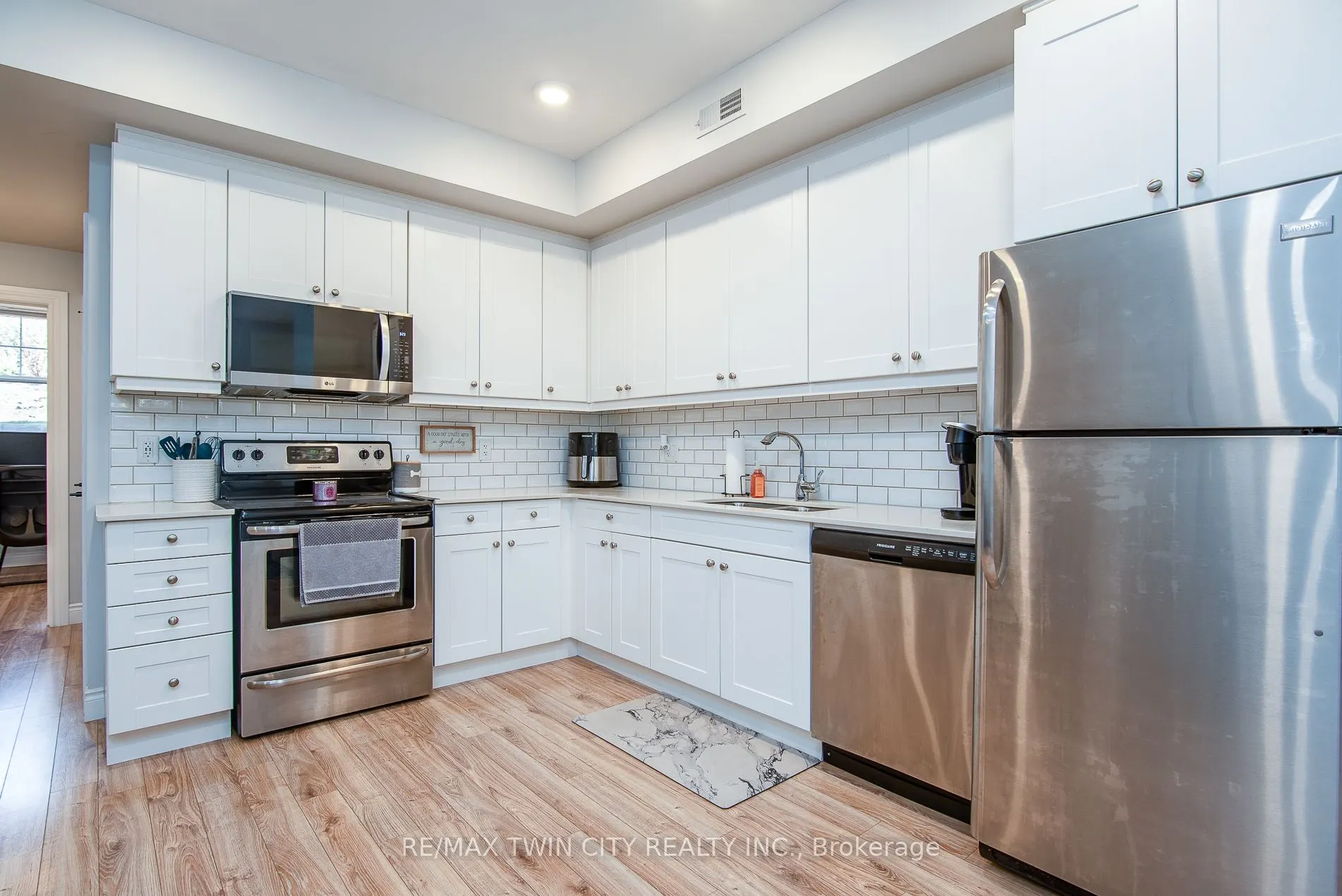 112 Union Street E, ##B104