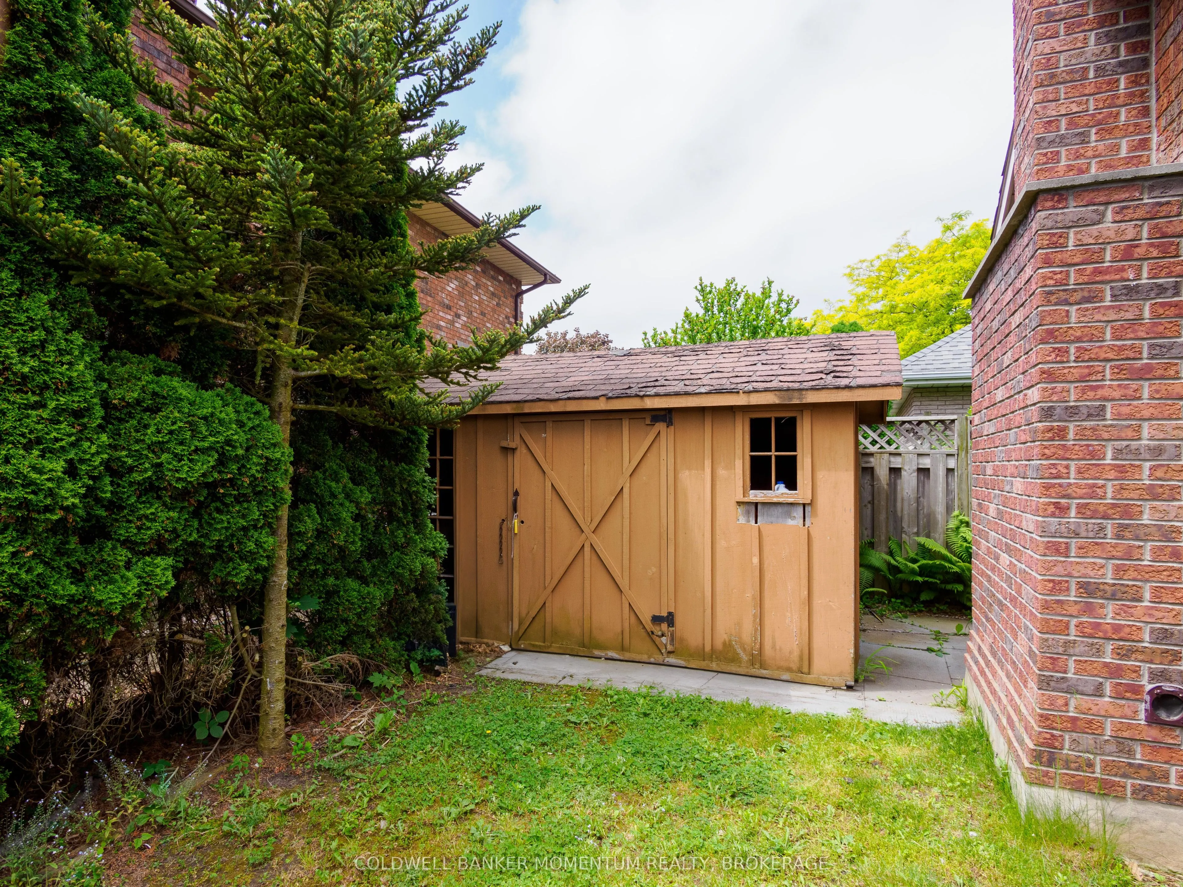 34 Mann Avenue