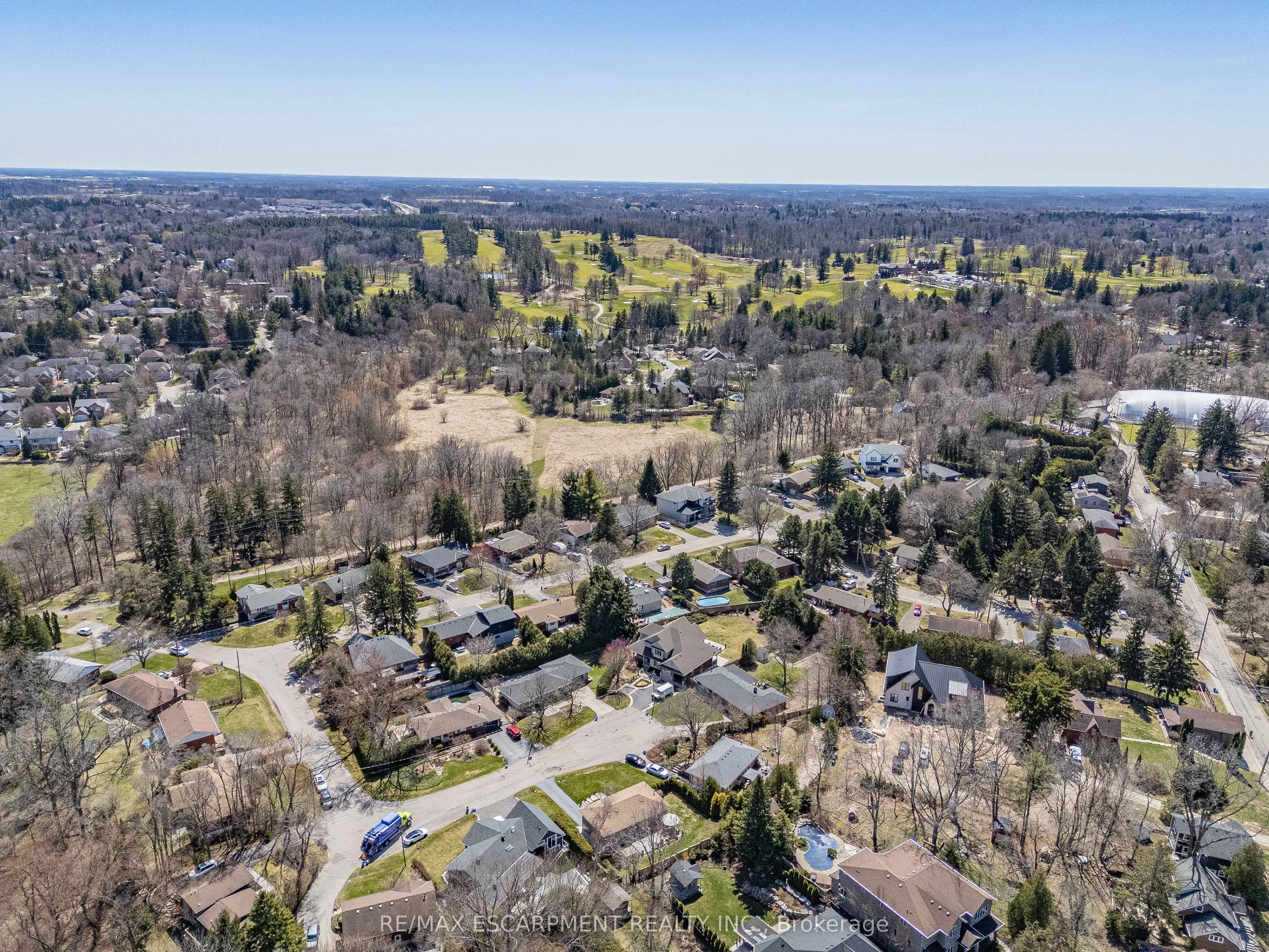 77 Hill Crest