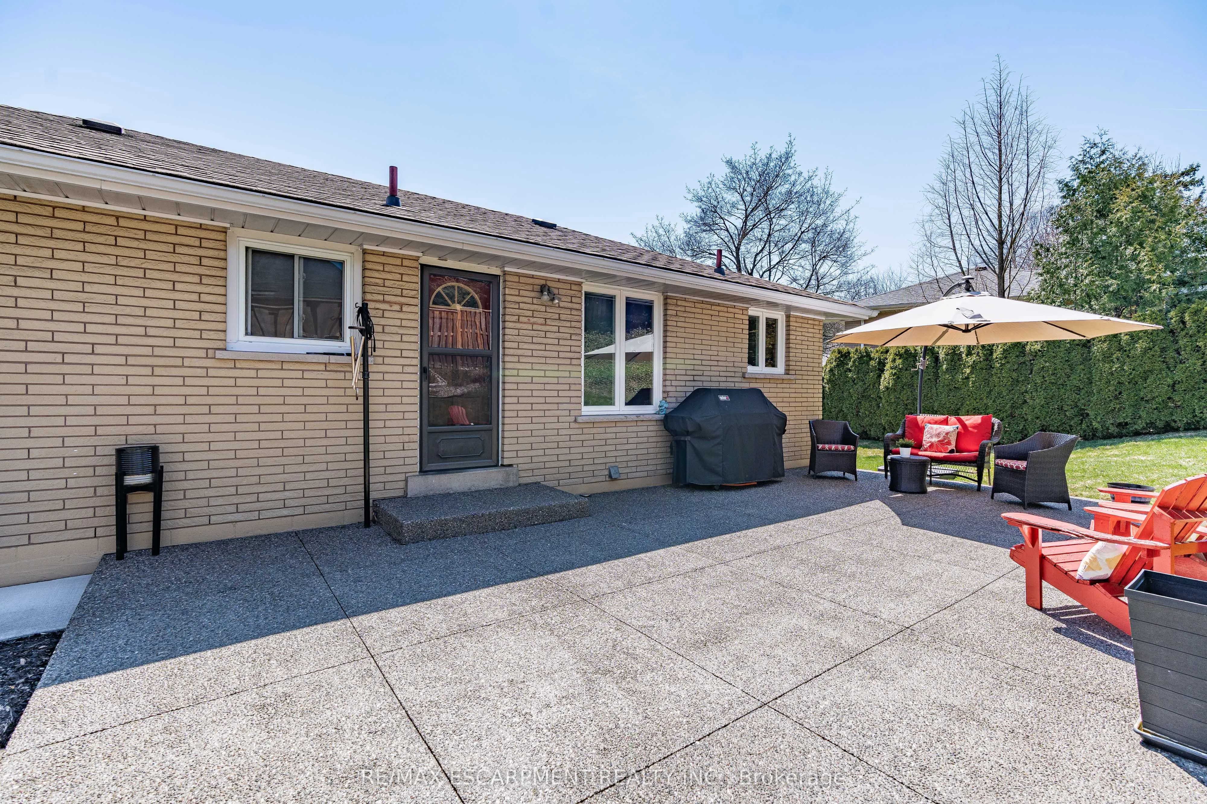 77 Hill Crest