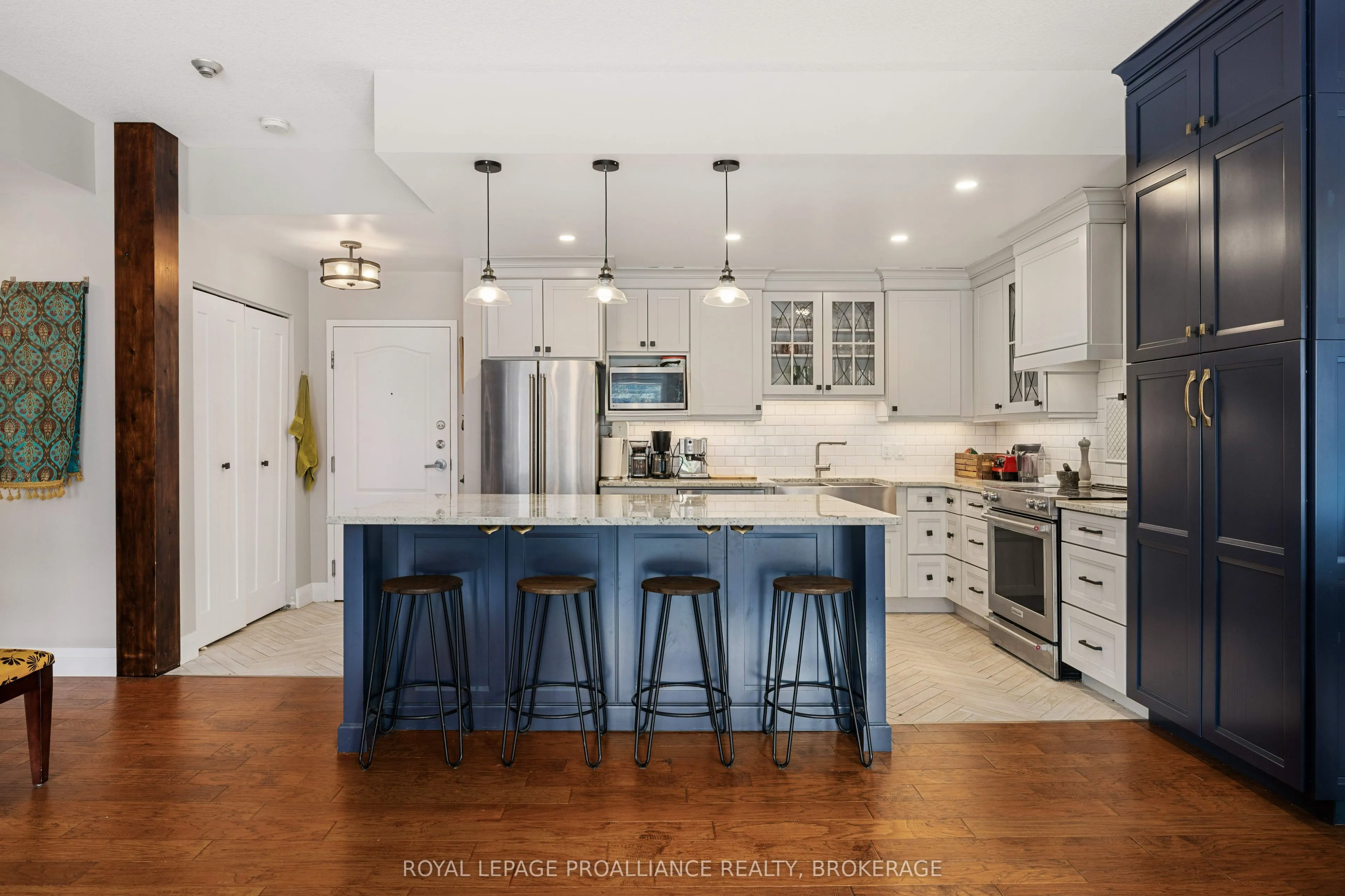 350 Wellington Street #205