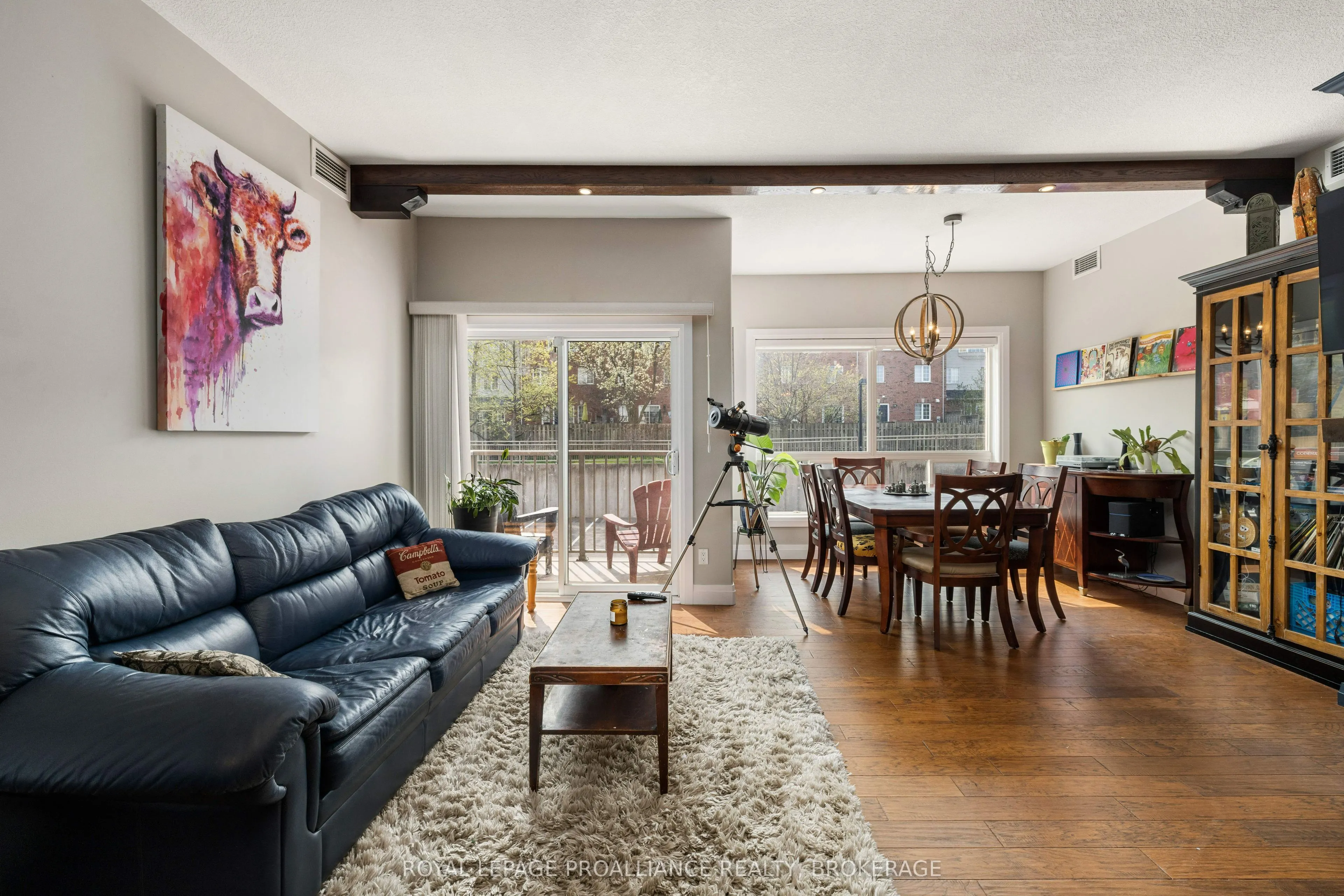 350 Wellington Street #205