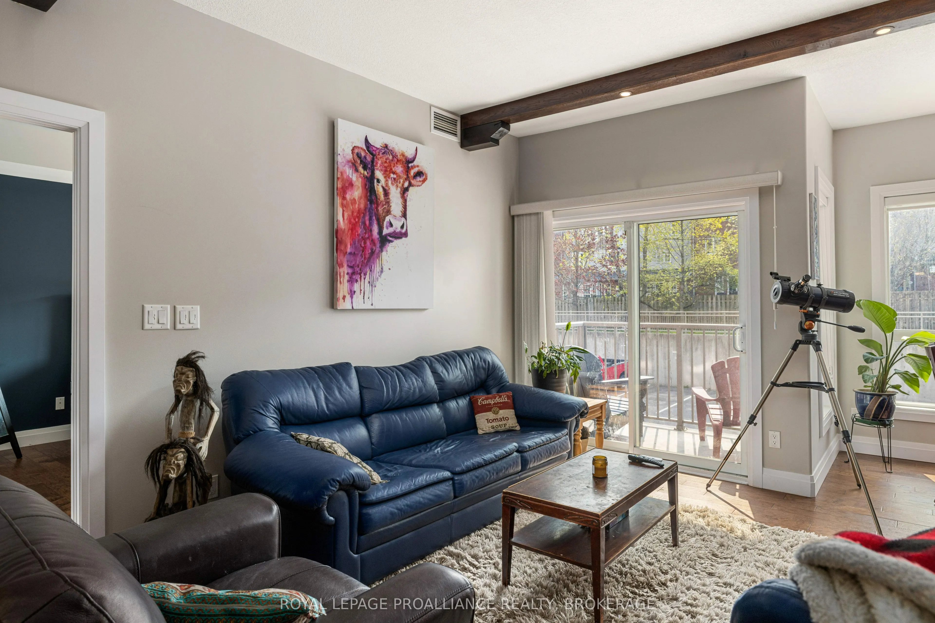 350 Wellington Street #205