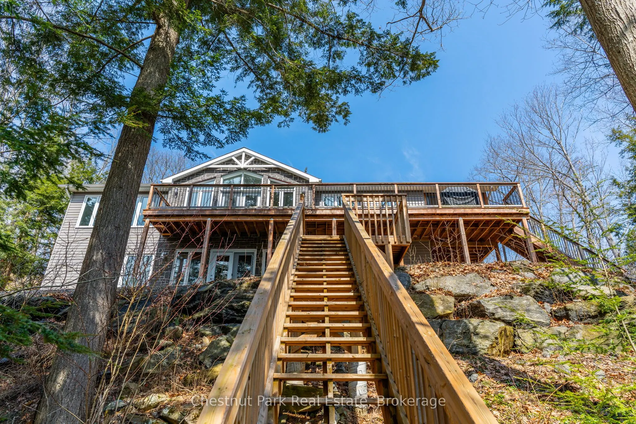 5989 Kennisis Lake Road