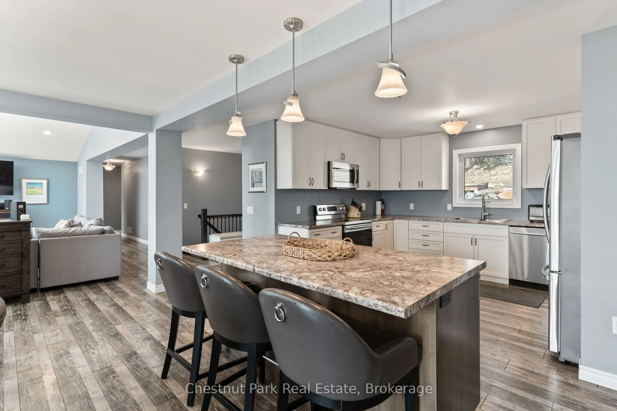 5989 Kennisis Lake Road