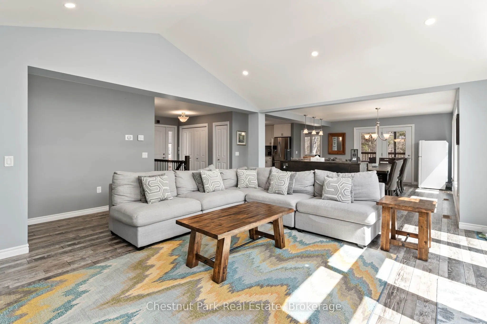 5989 Kennisis Lake Road