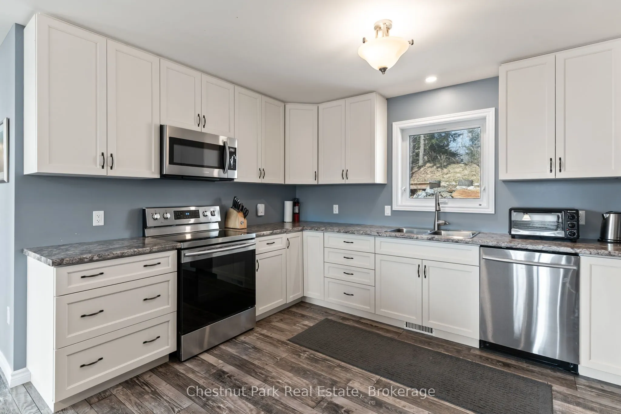 5989 Kennisis Lake Road