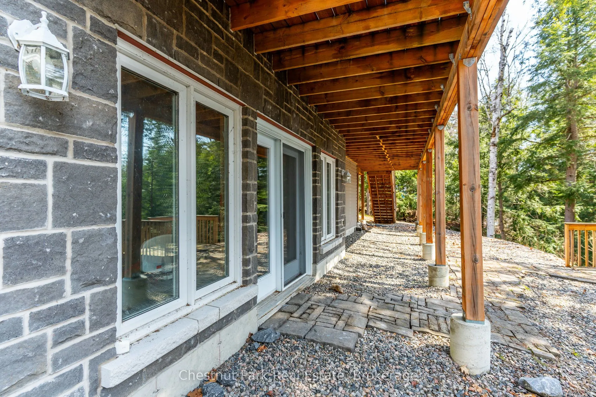 5989 Kennisis Lake Road