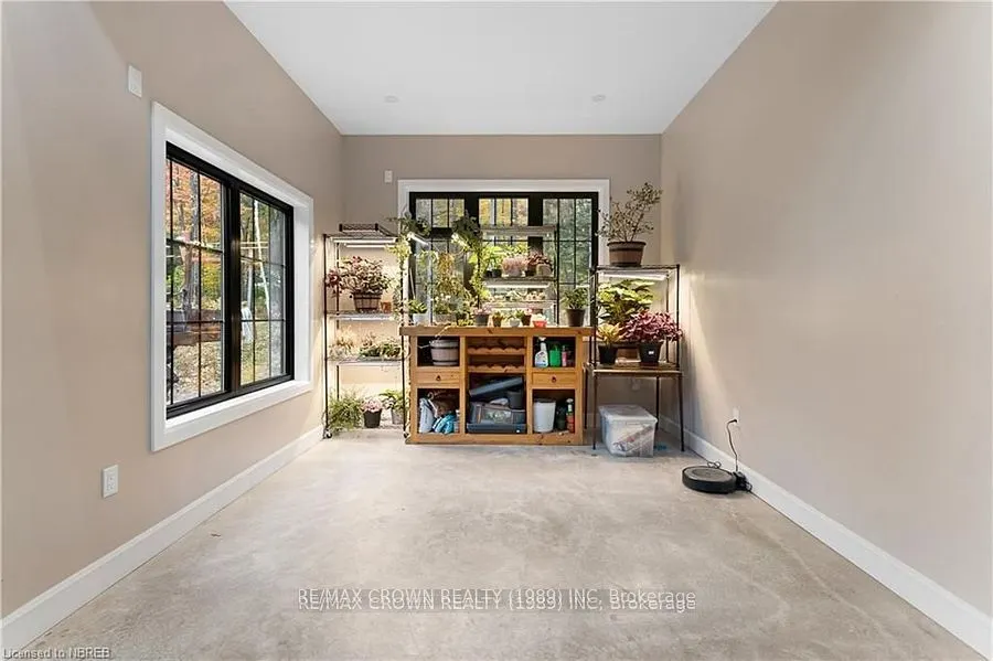 24 Sun Valley Way