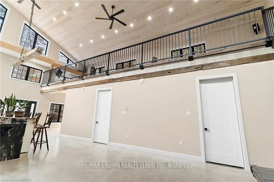 24 Sun Valley Way