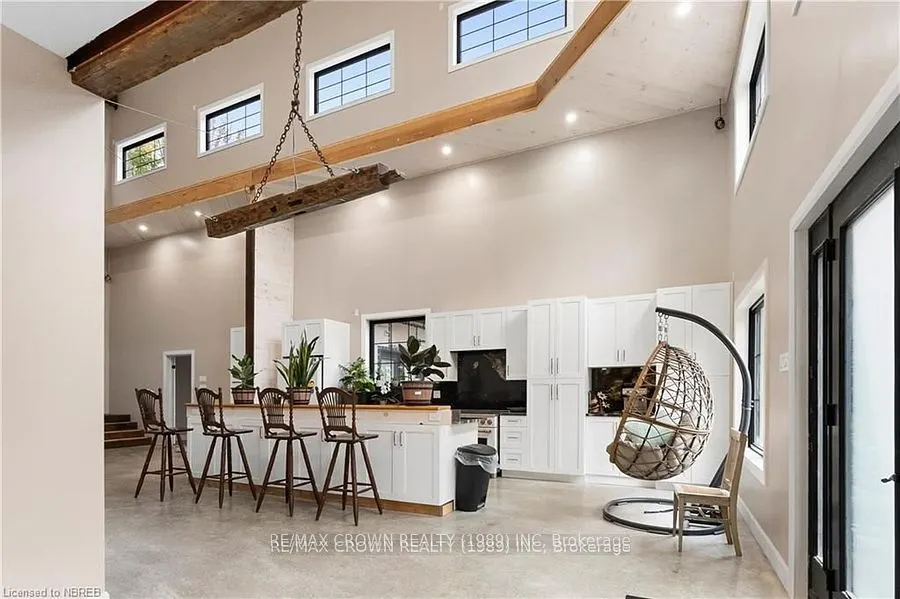 24 Sun Valley Way