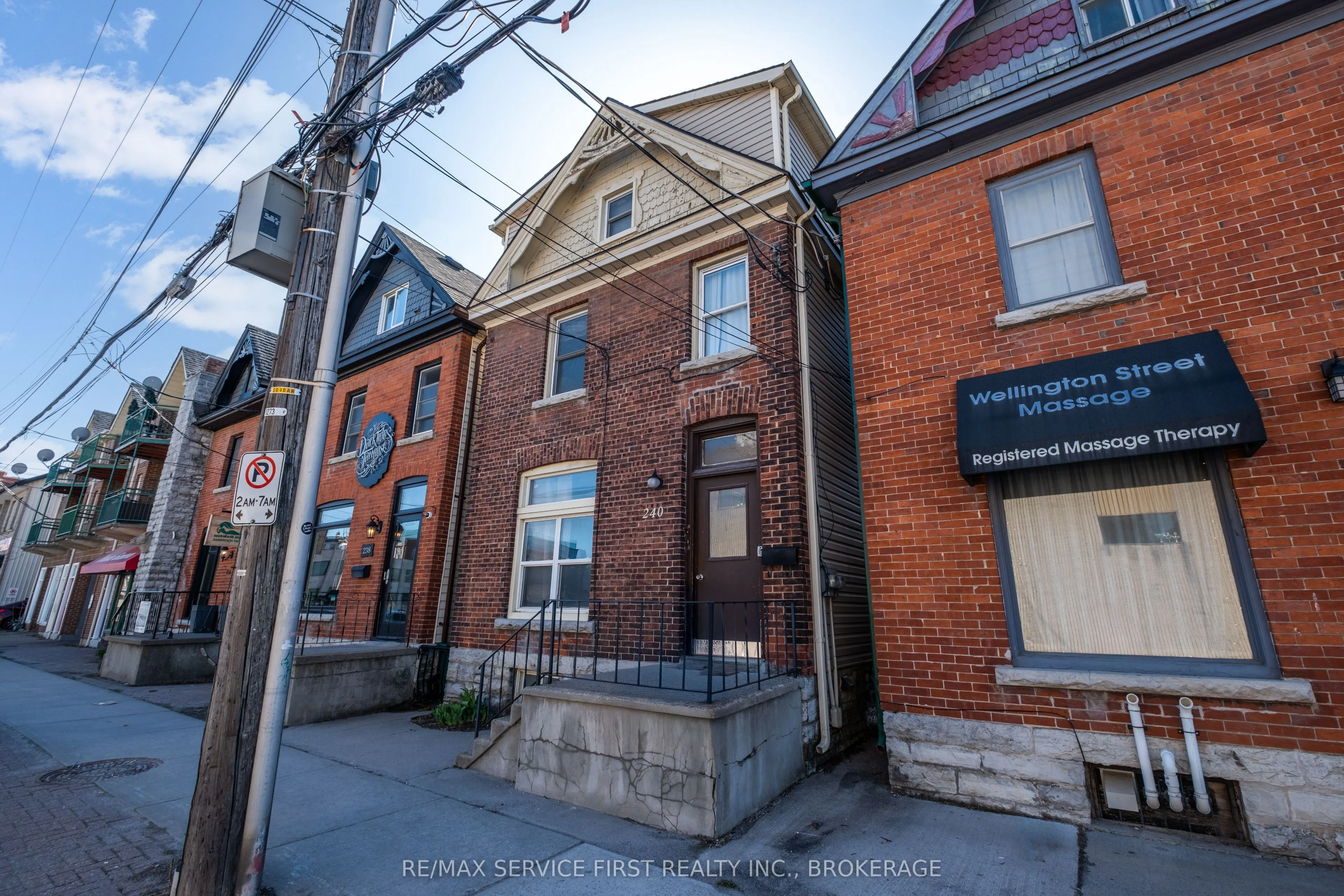 240 Wellington Street