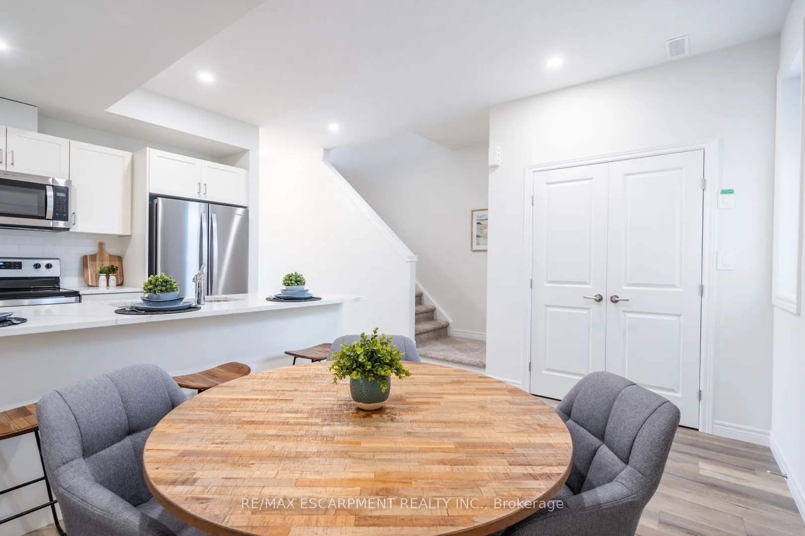 2620 BINBROOK Road, #206