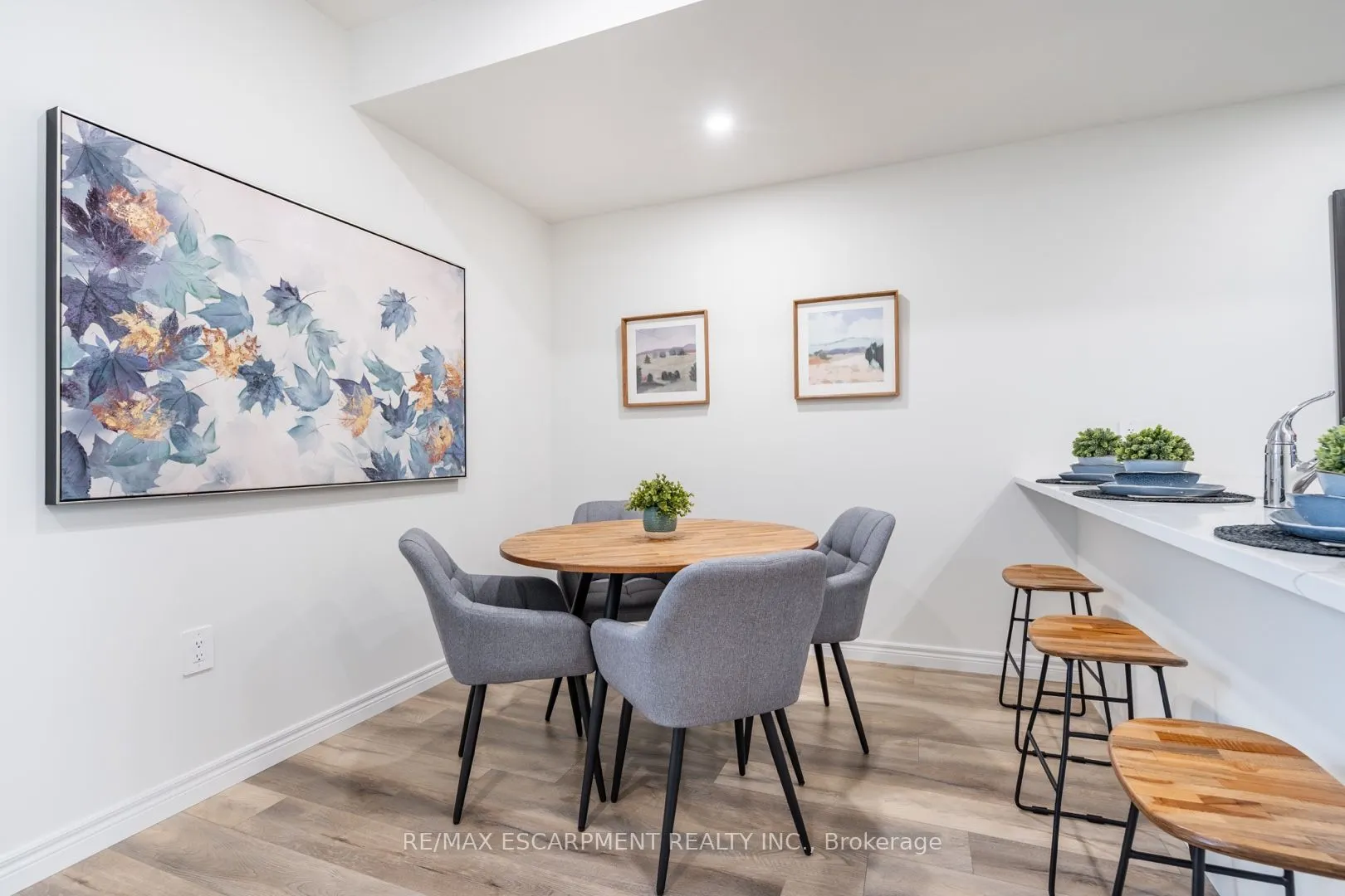 2620 BINBROOK Road, #206