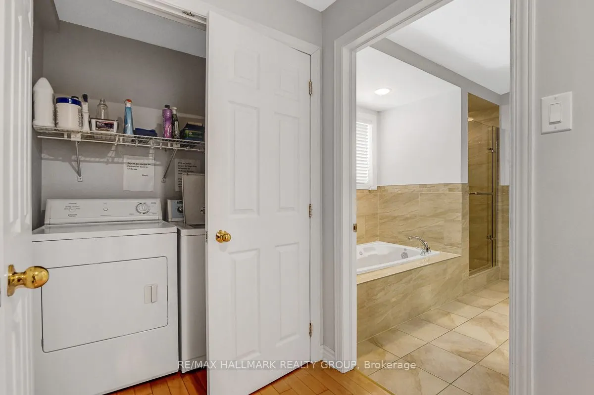 2527 OLD MONTREAL Road
