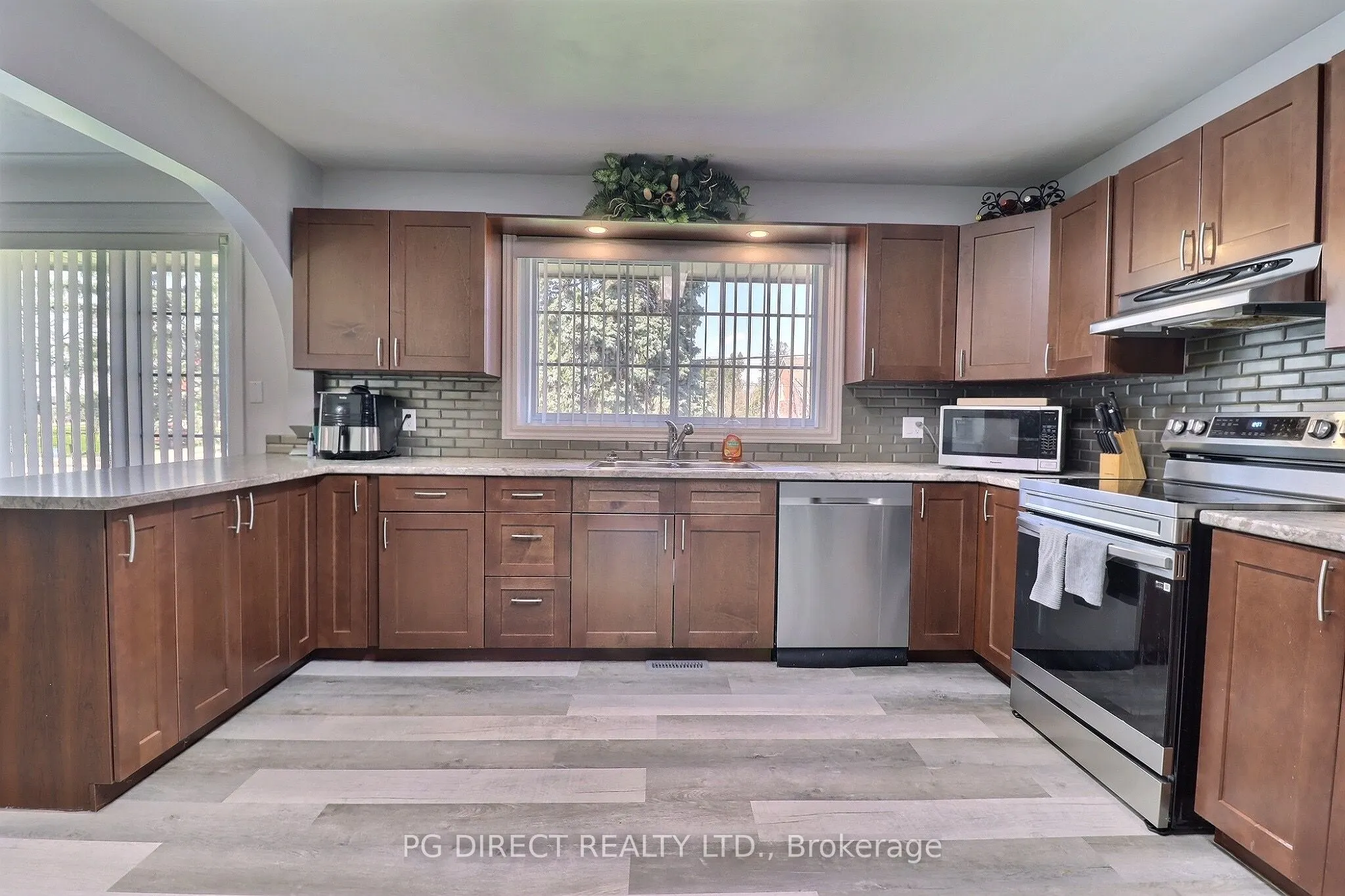 124626 Simcoe Street