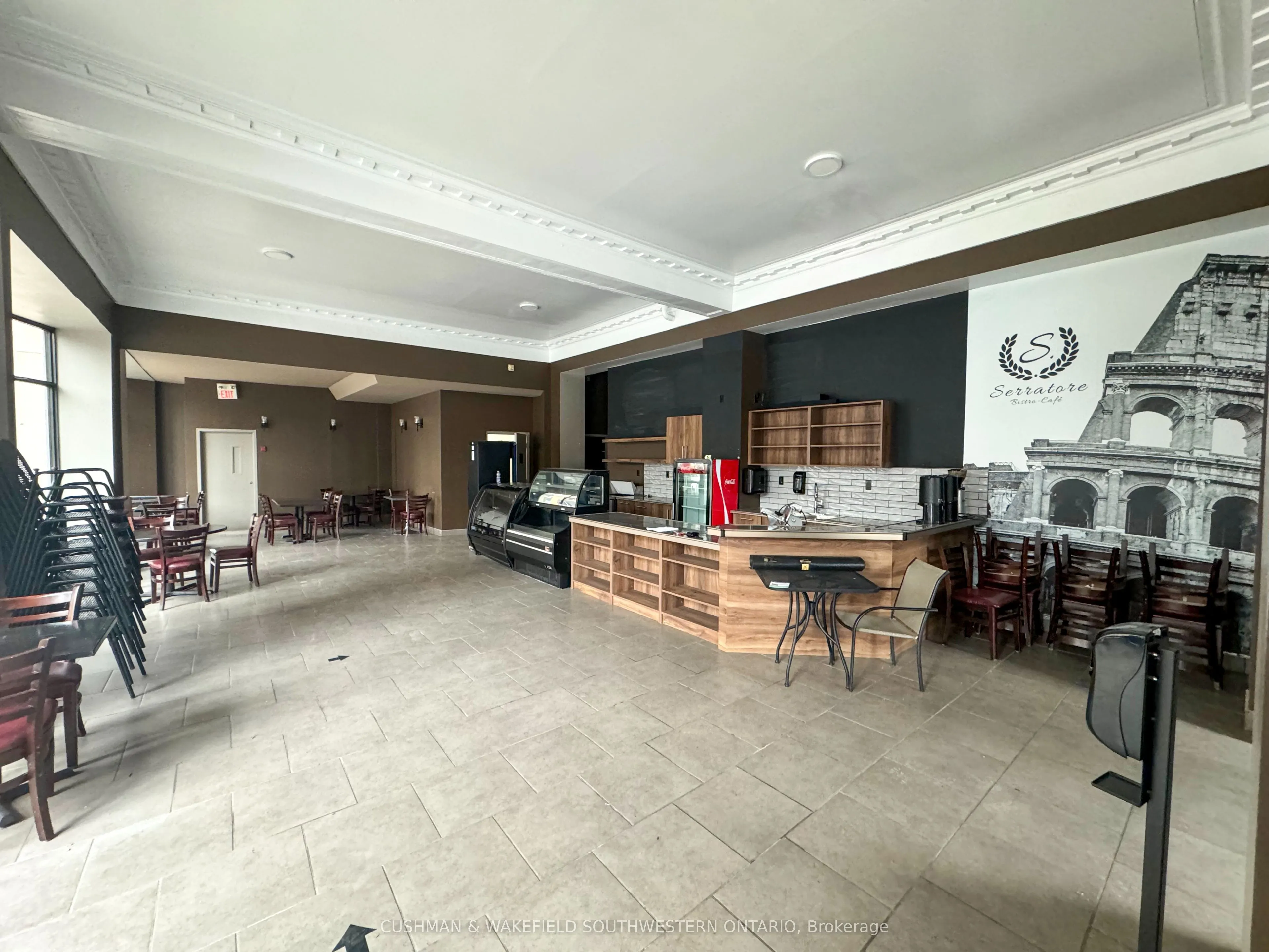 98 University Avenue W