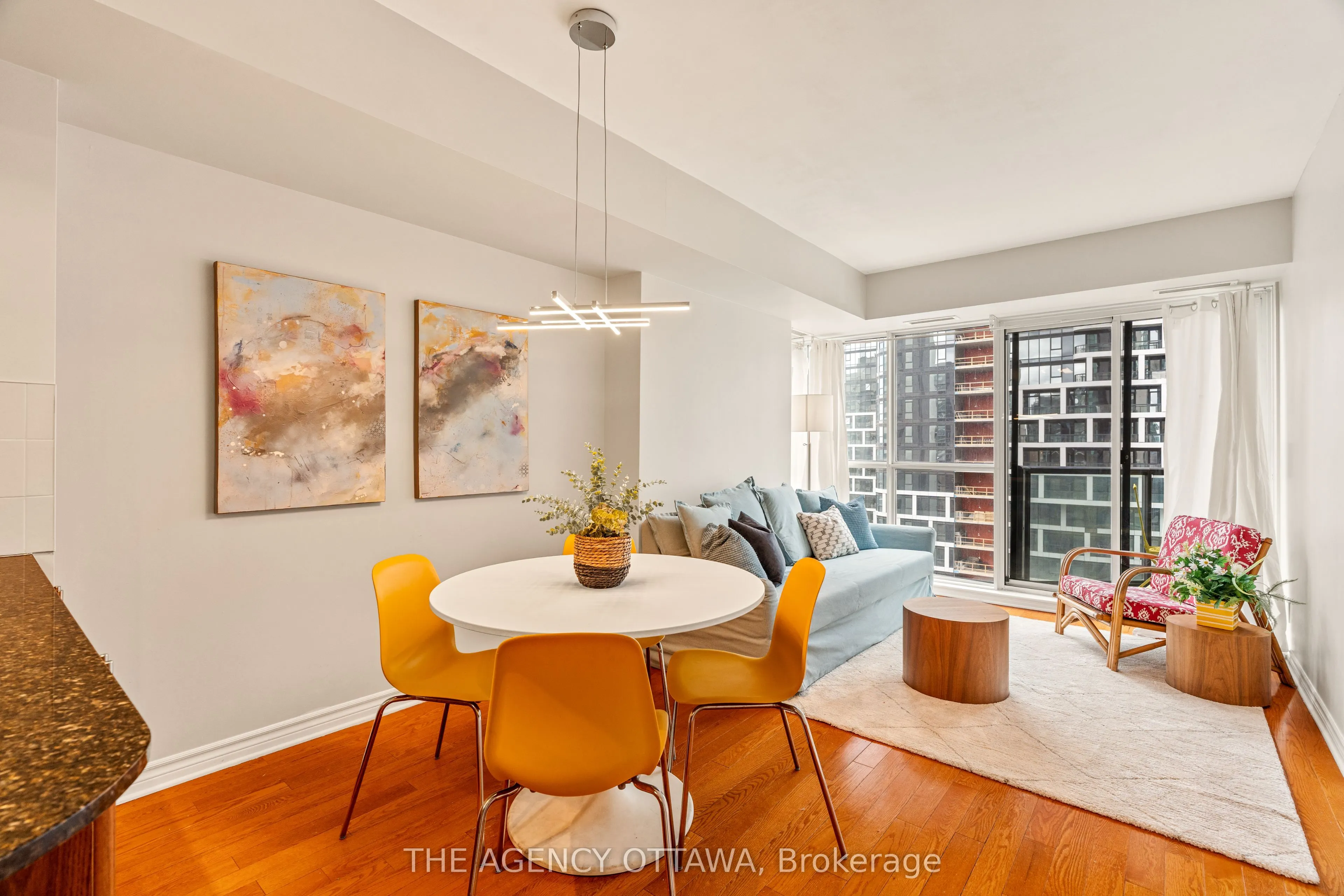 445 Laurier Avenue W, #1403