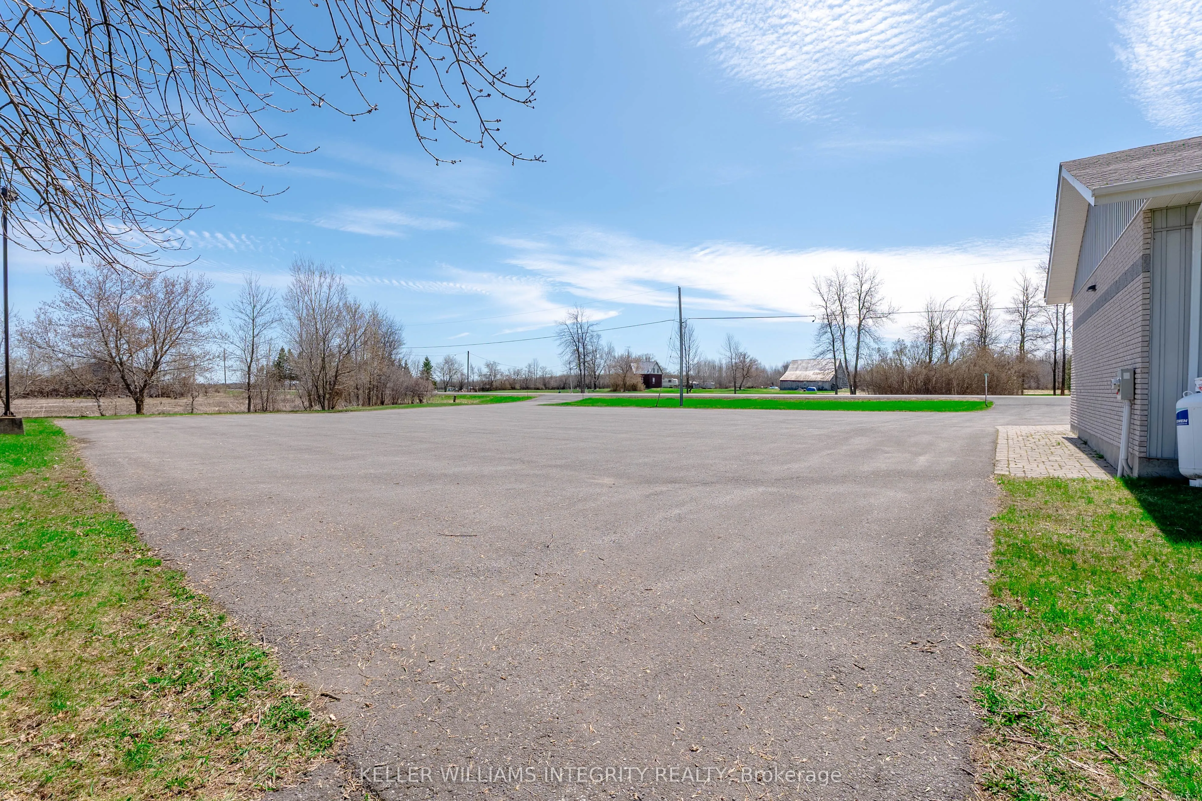 14233 County Rd 18 Road