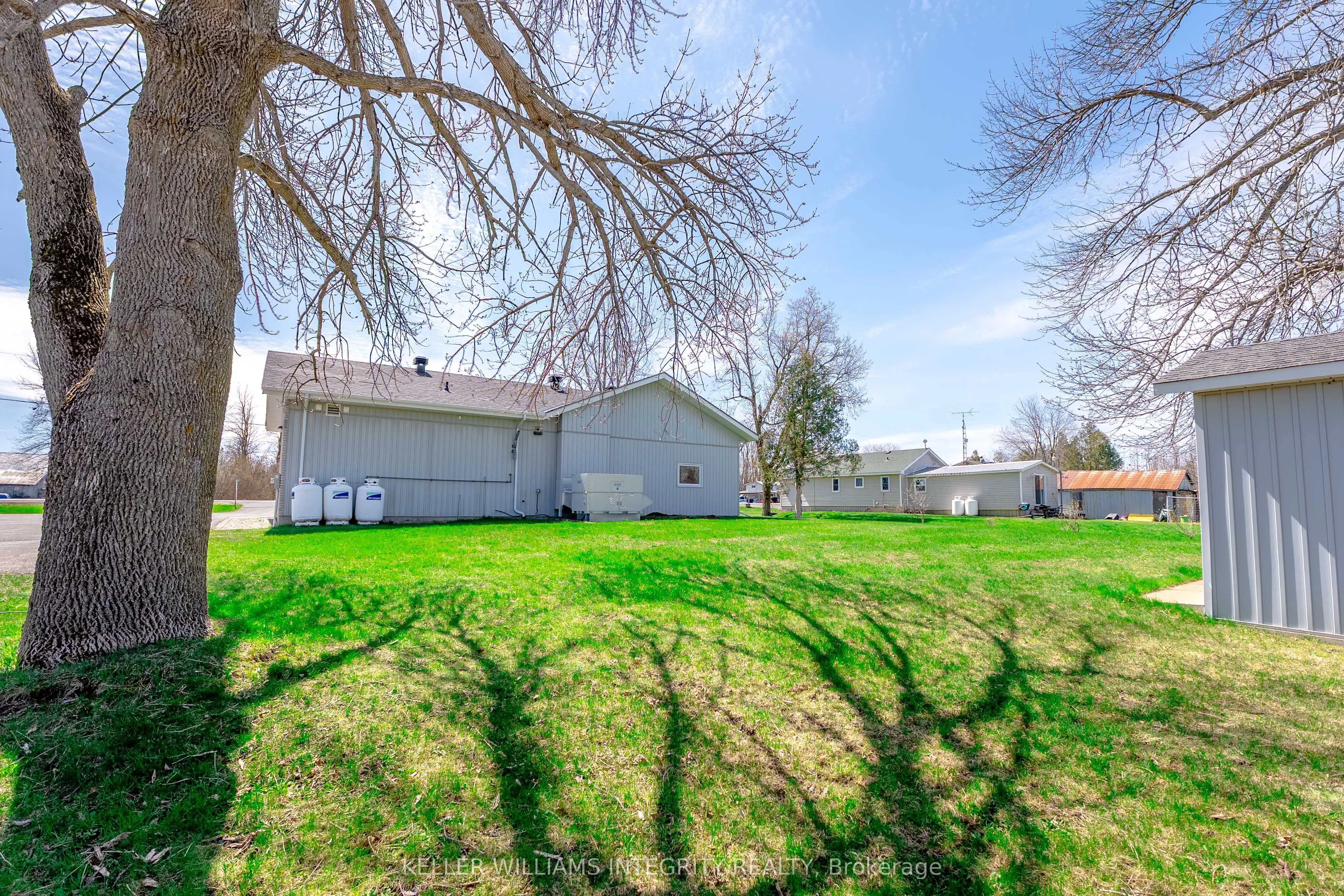 14233 County Rd 18 Road