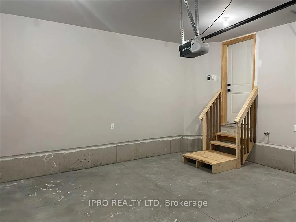 61 Vienna Road #1