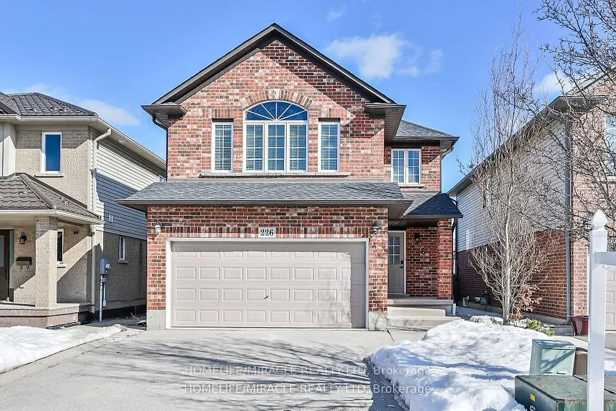 226 Spring valley Crescent E