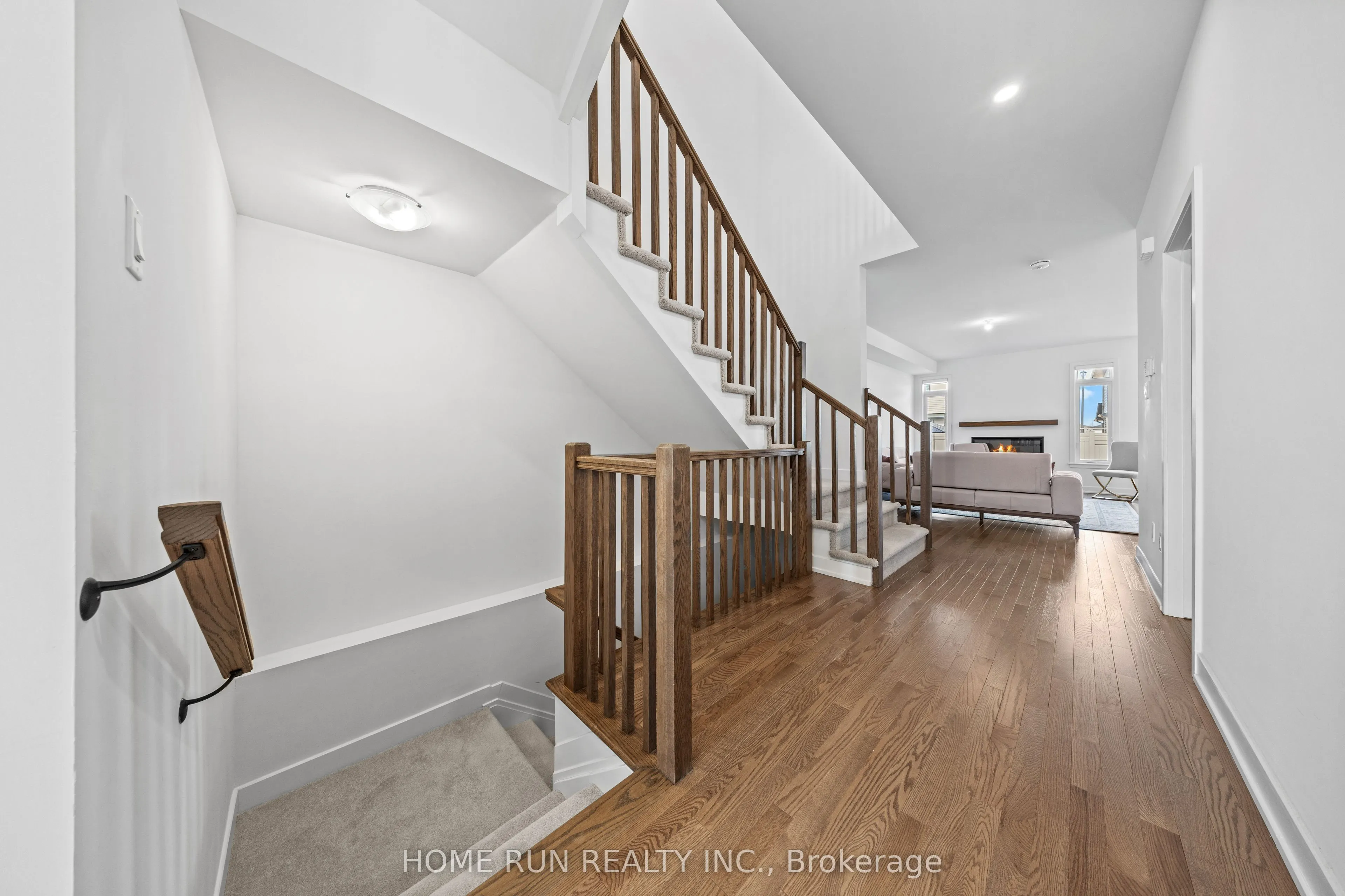 909 Beckton Heights