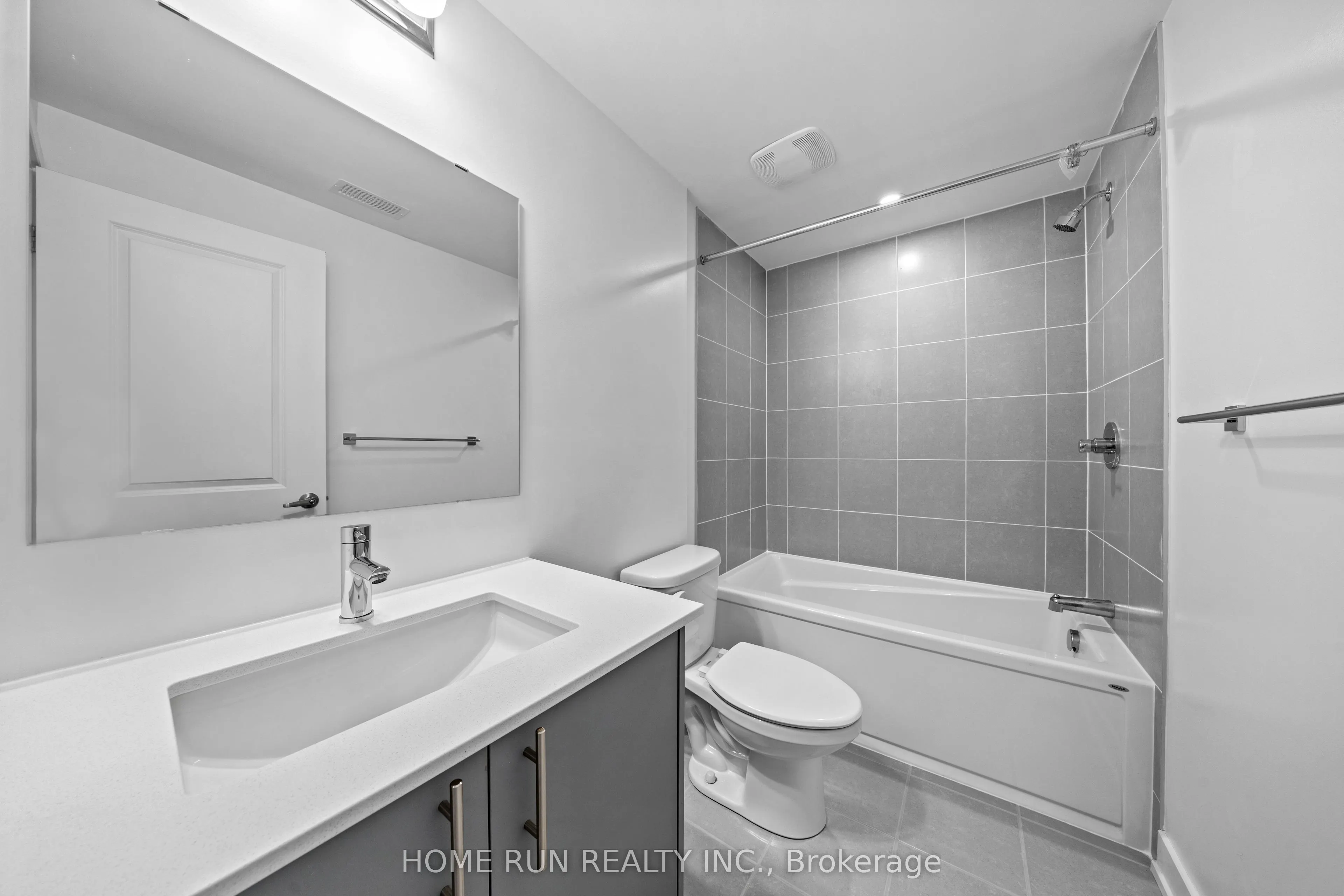 909 Beckton Heights