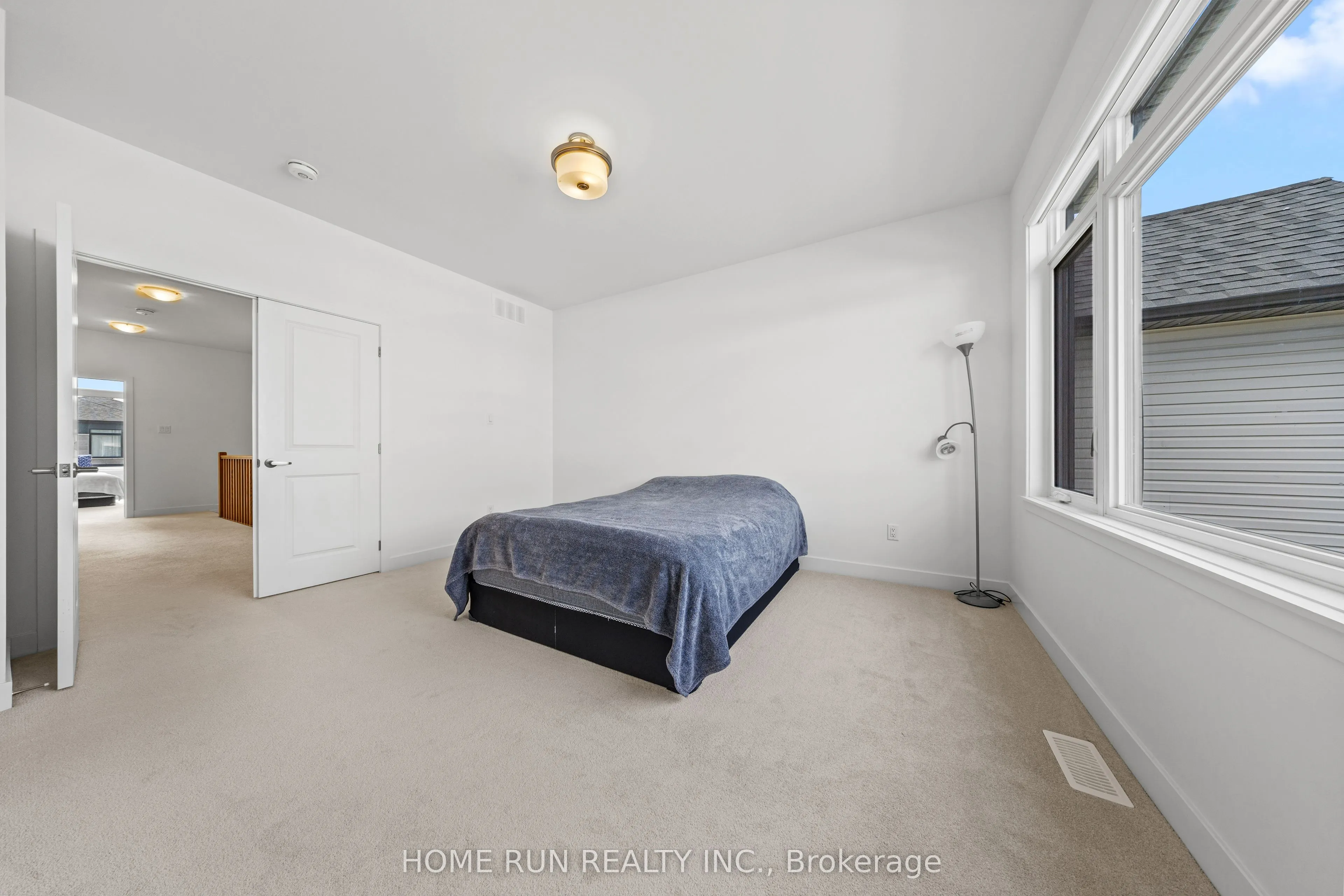 909 Beckton Heights