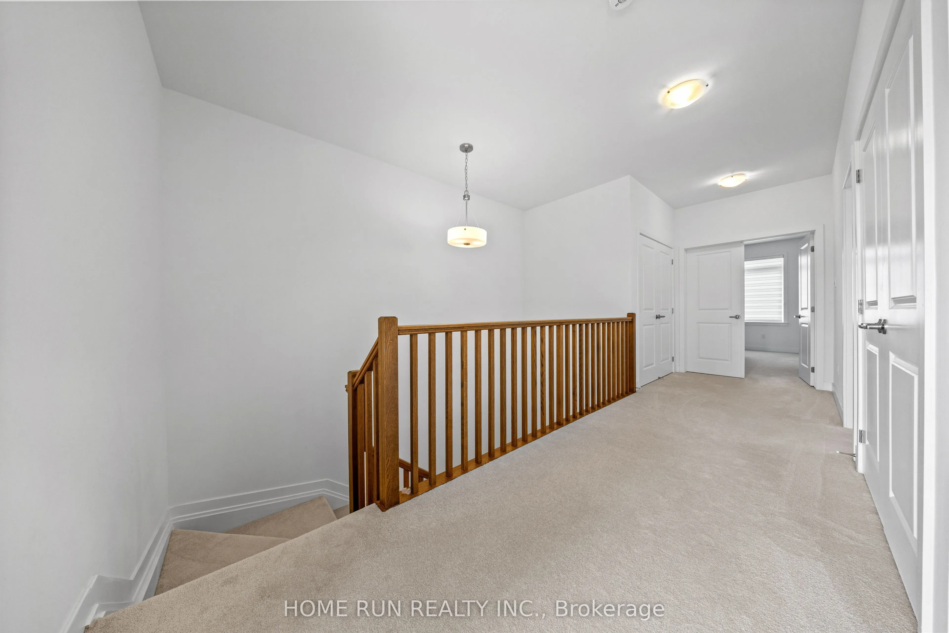 909 Beckton Heights