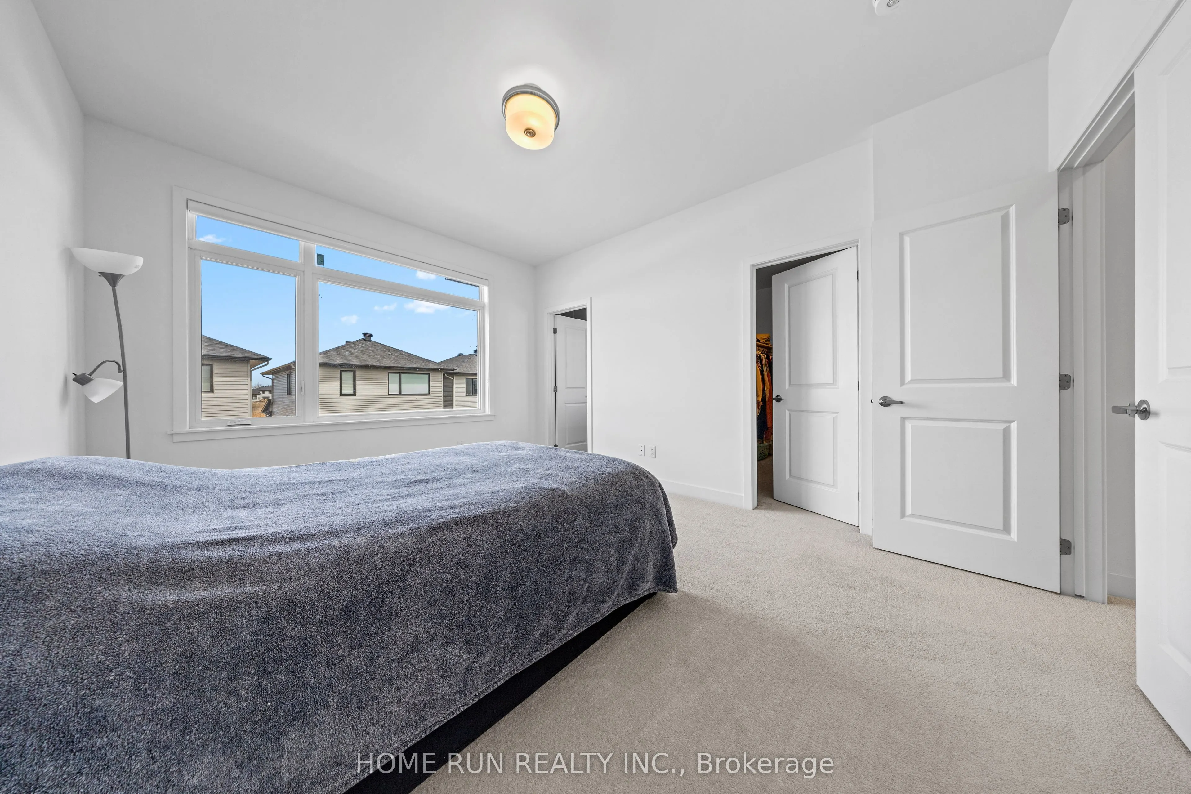 909 Beckton Heights