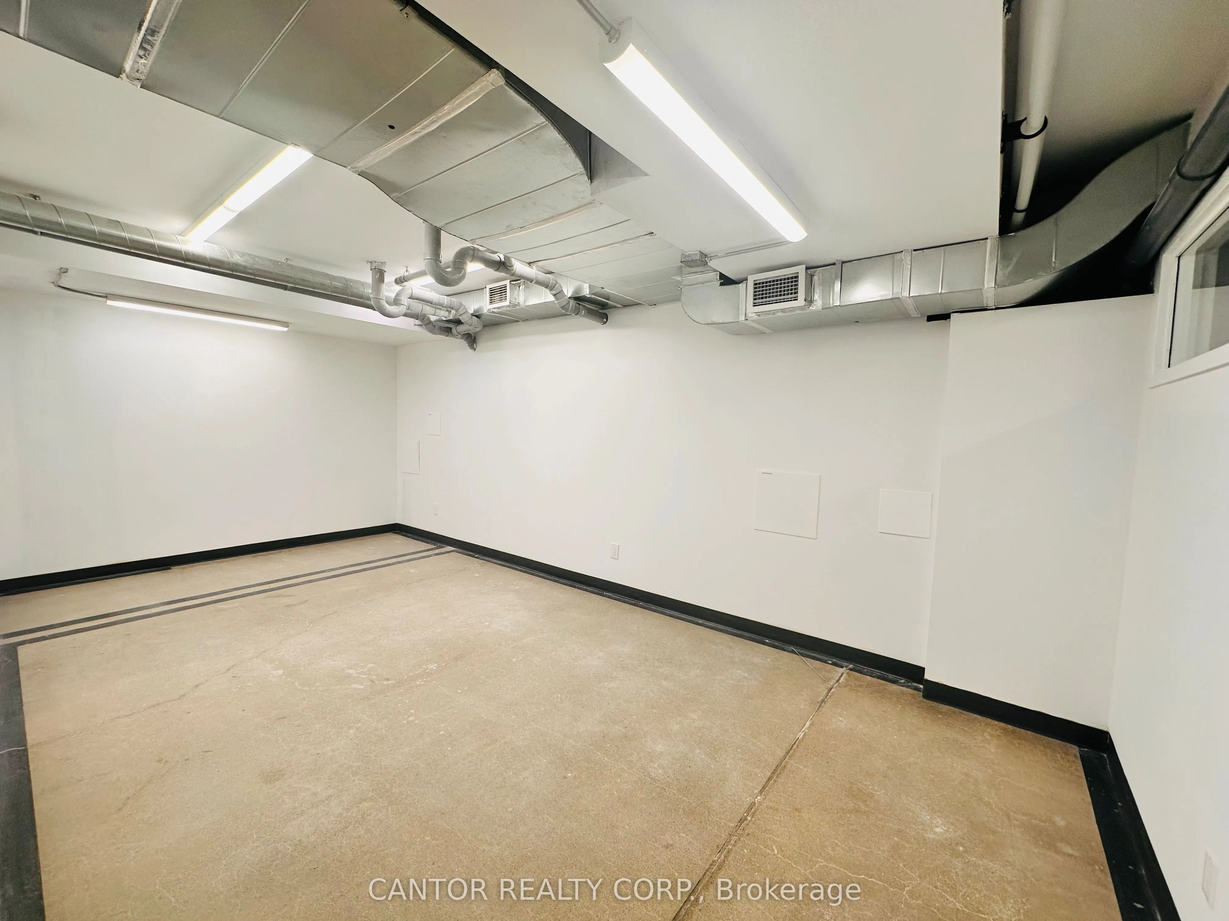 397 Richmond Road, #B2