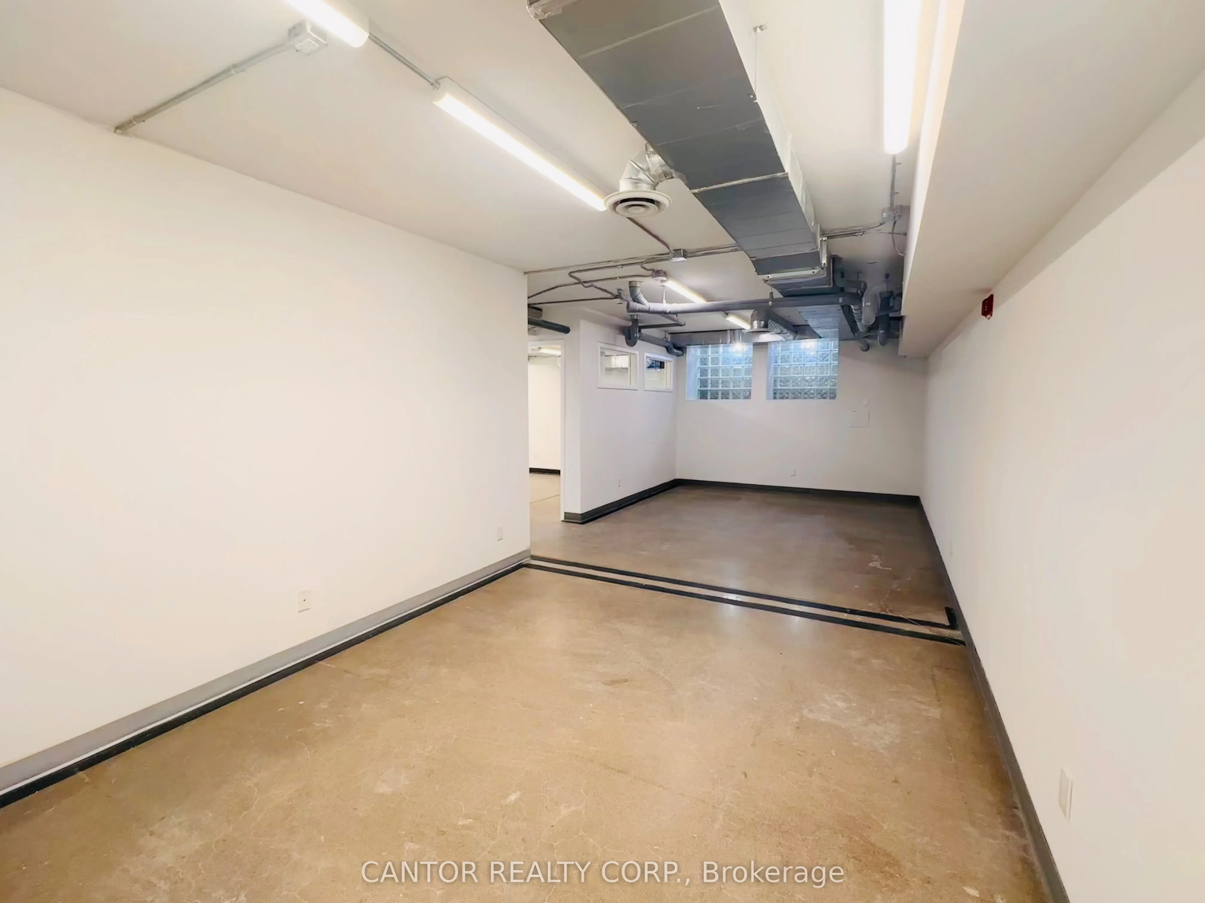 397 Richmond Road, #B2
