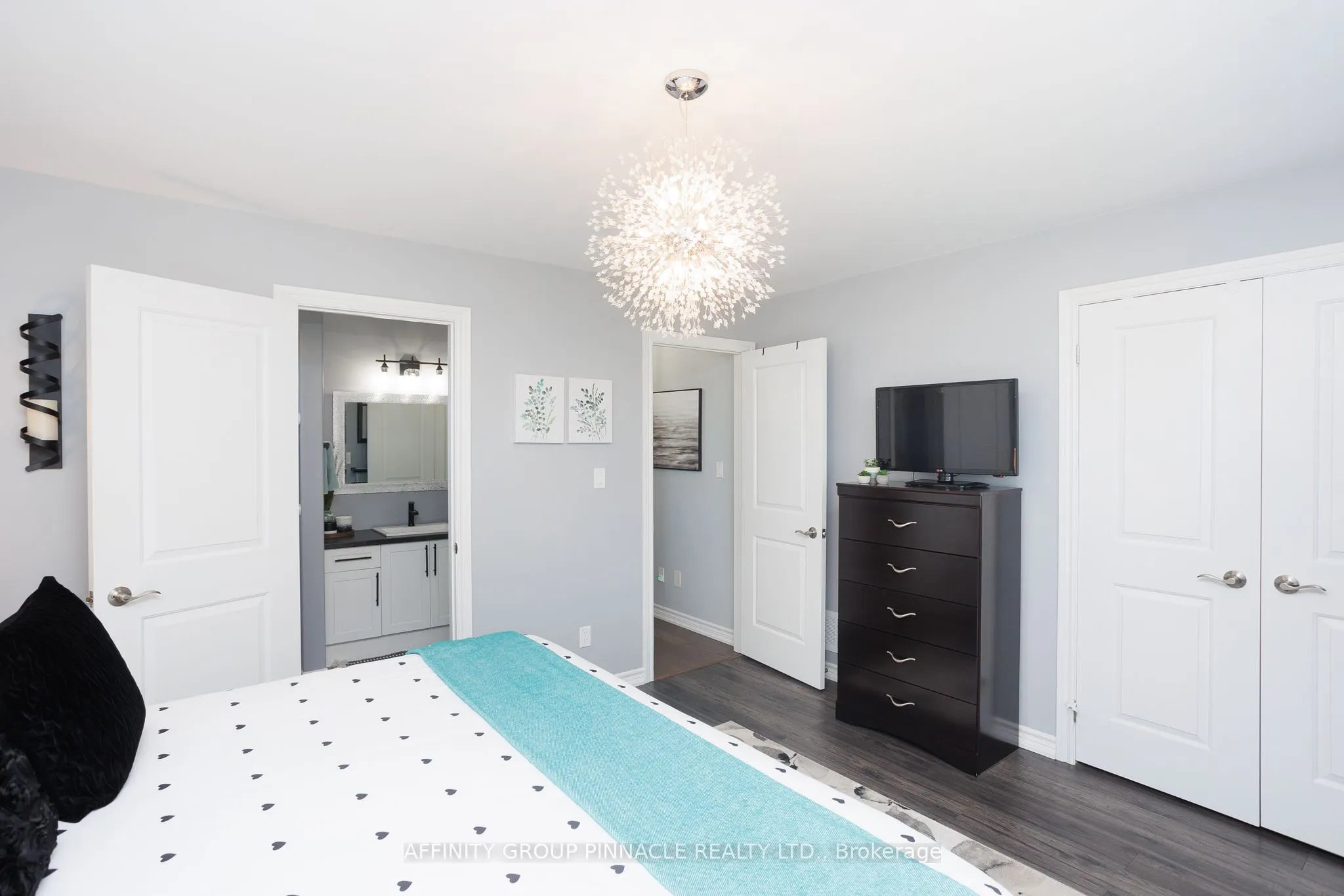 30 Lisbeth Crescent