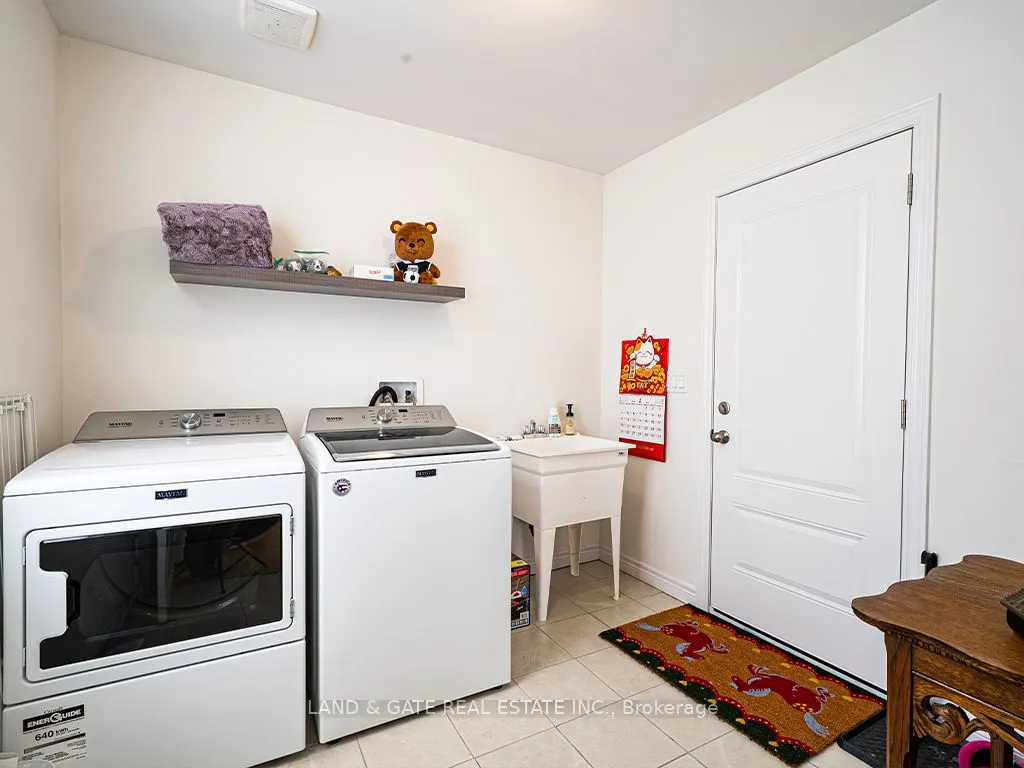 87 Summer Breeze Drive