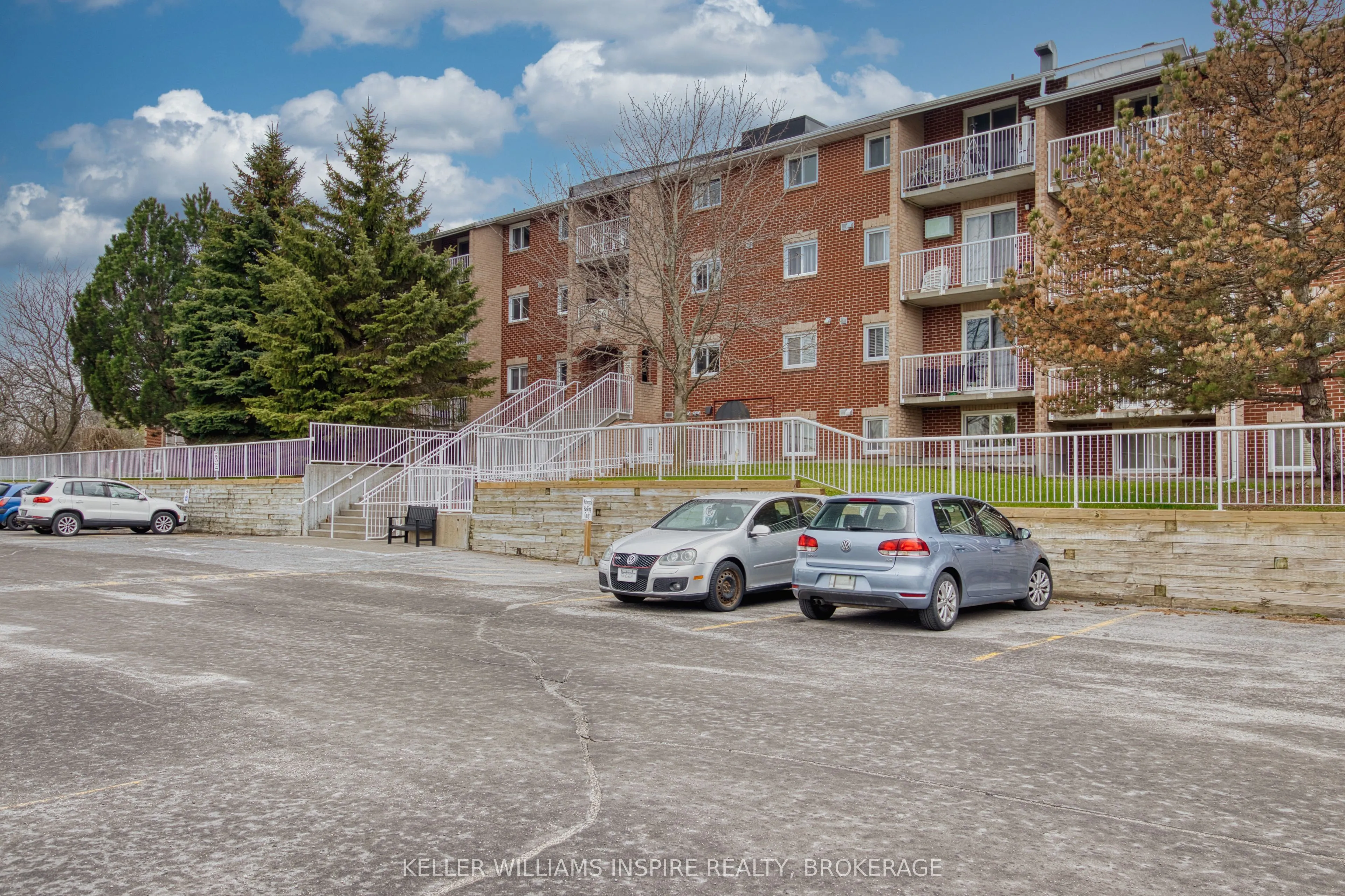 566 Armstrong Road, #213