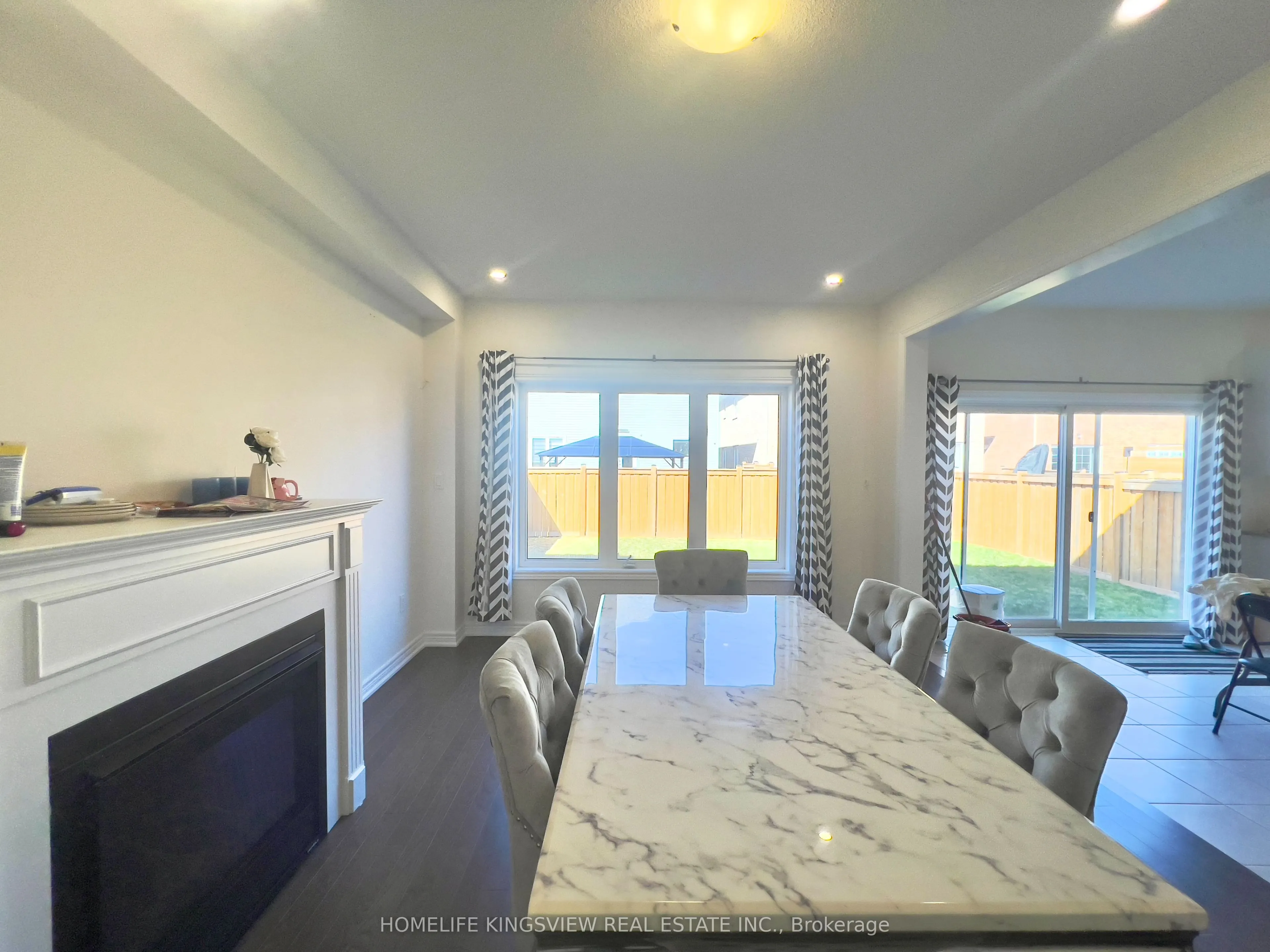 708 Gilmour Crescent