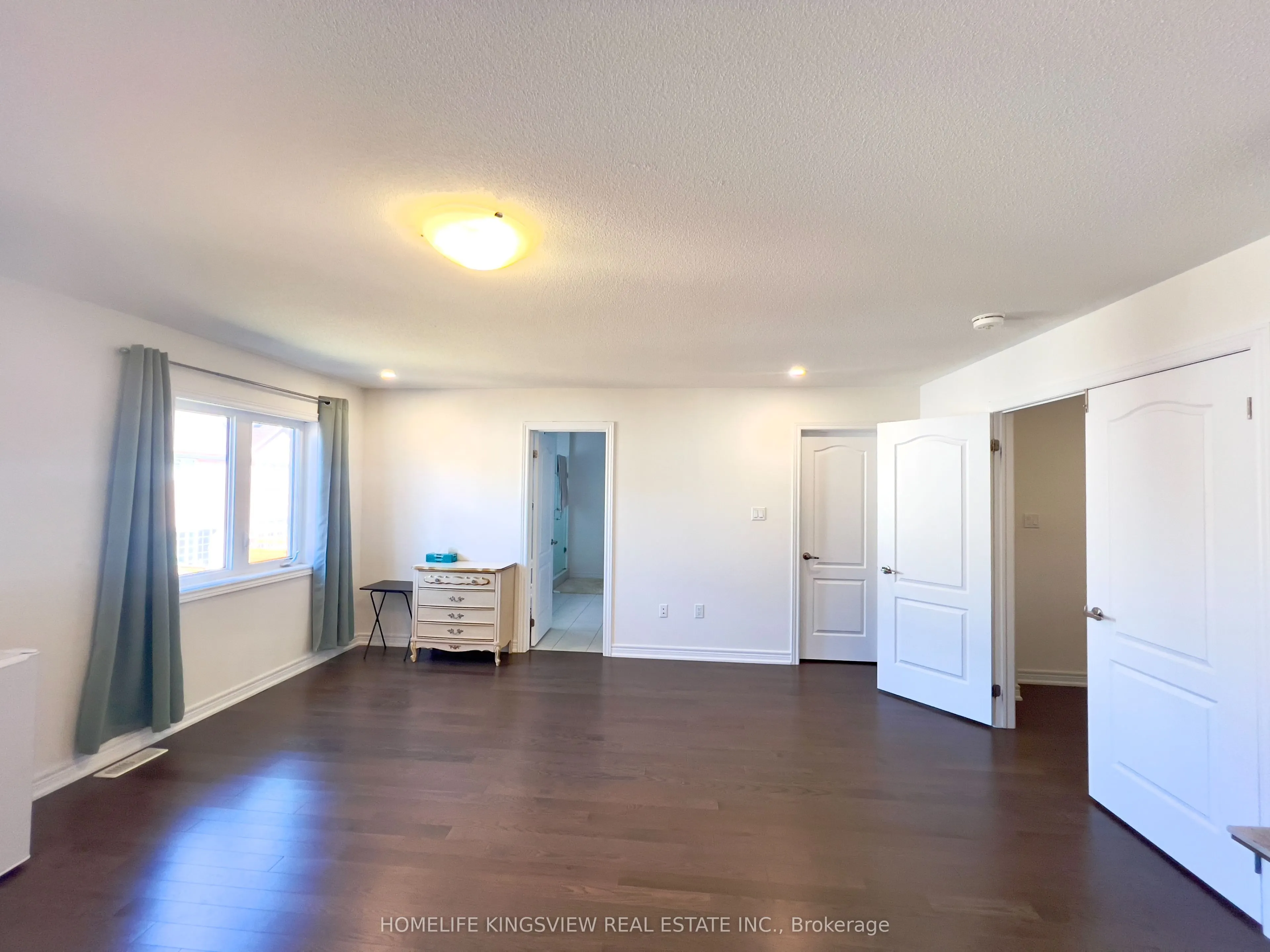 708 Gilmour Crescent