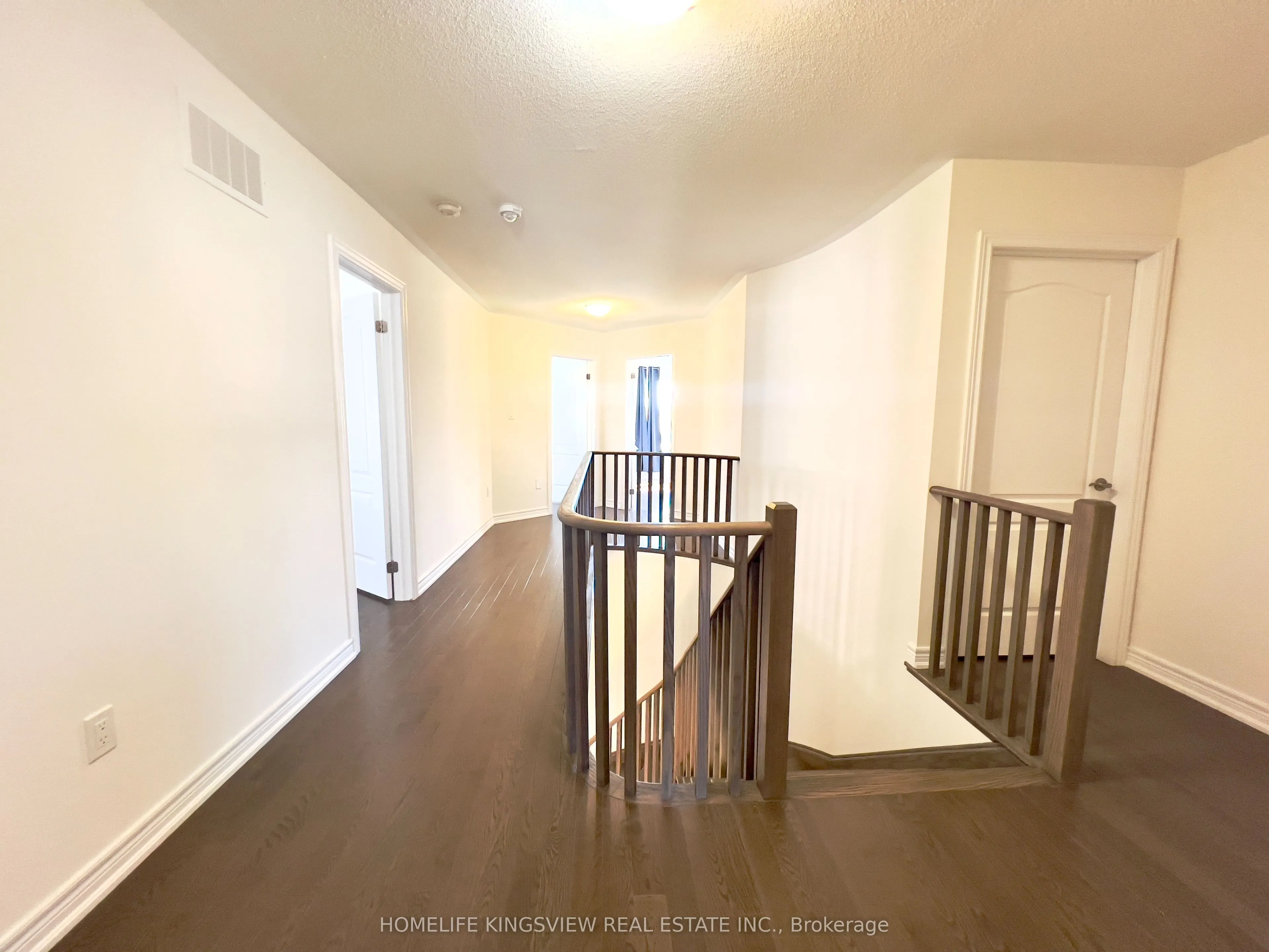 708 Gilmour Crescent