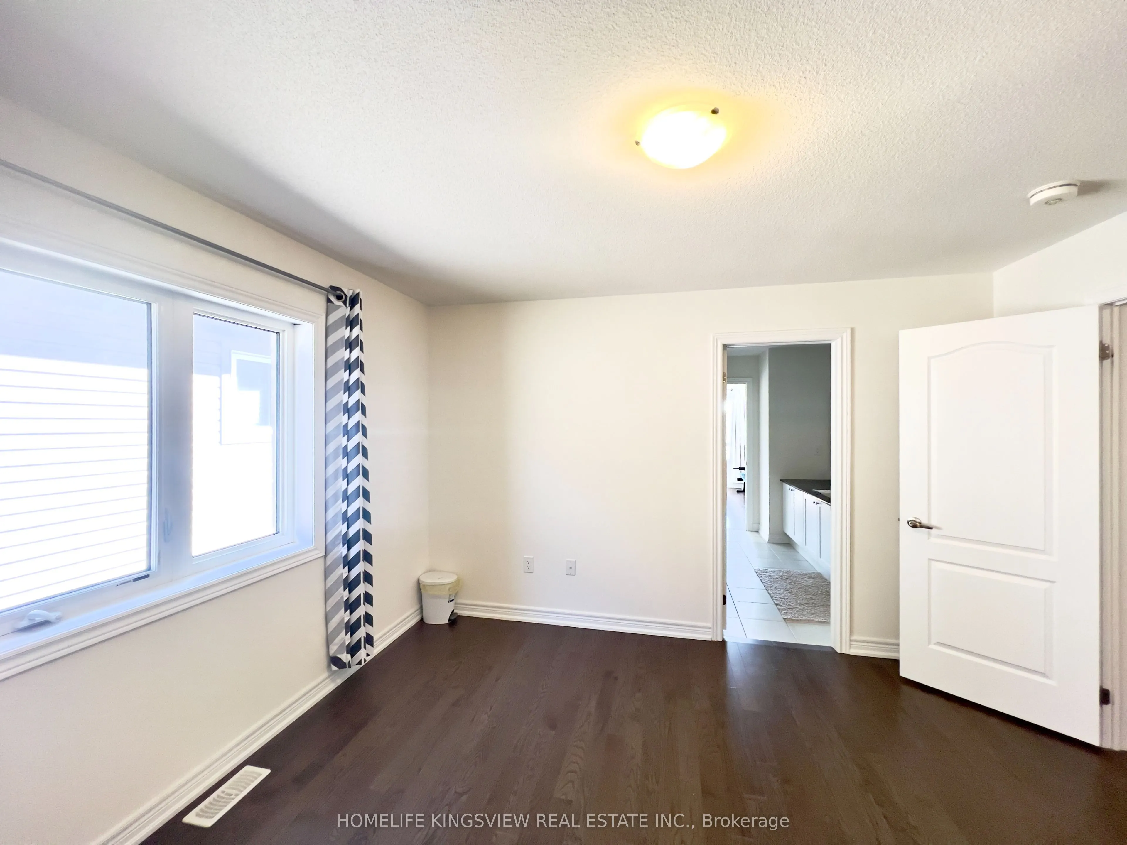 708 Gilmour Crescent