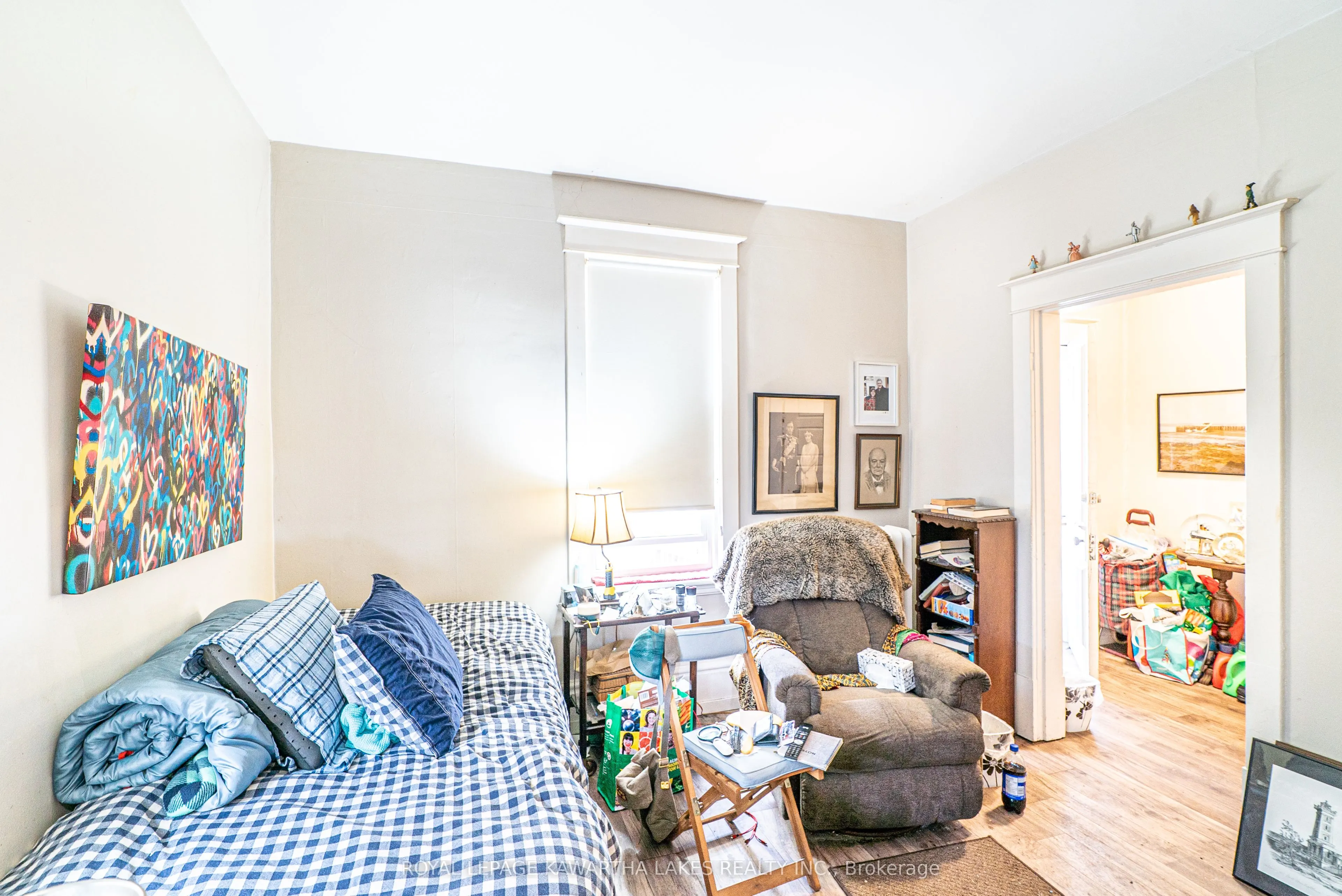 6 Glenelg Street W