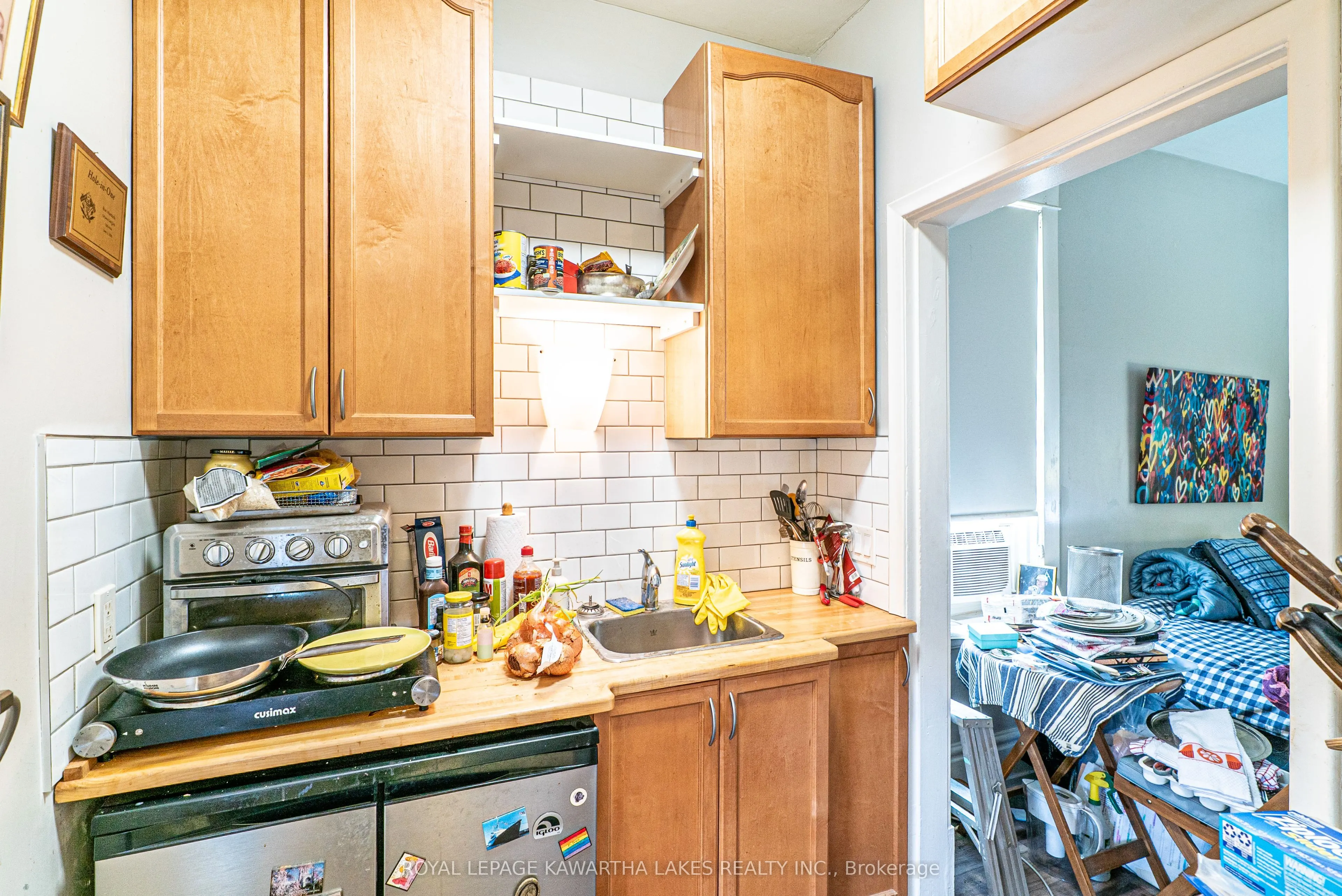 6 Glenelg Street W