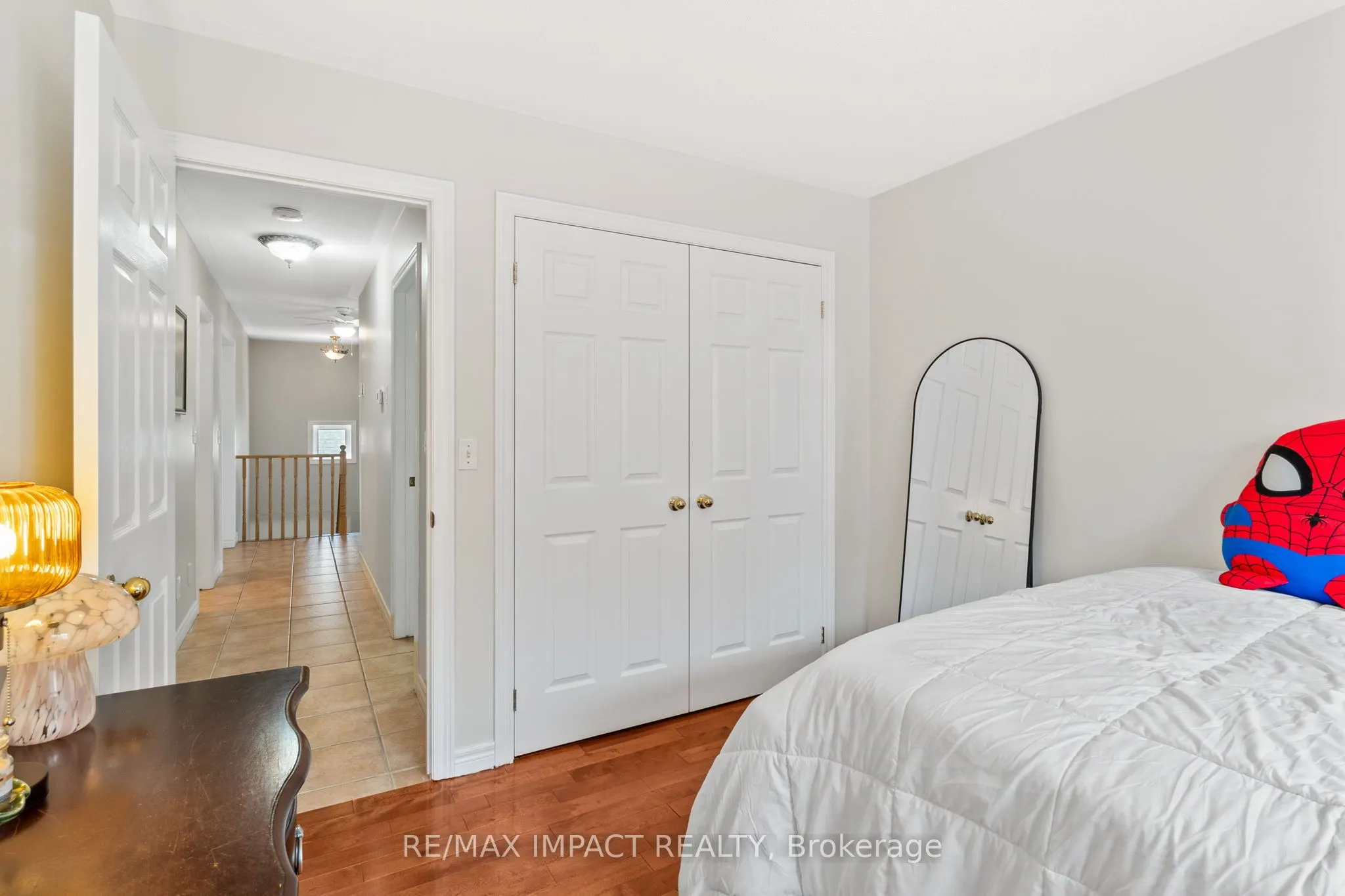 293 Ivey Crescent
